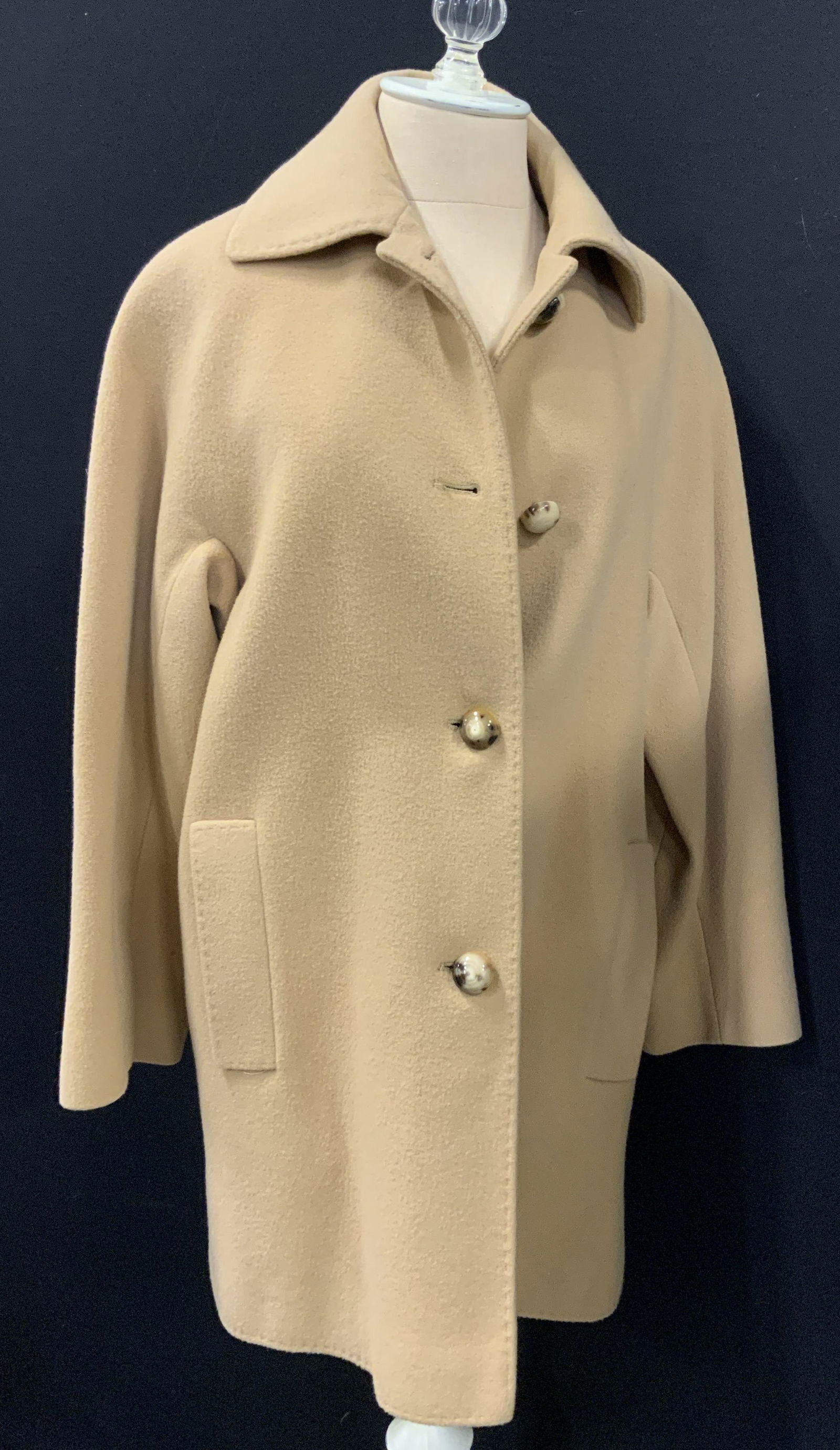 NEIMAN MARCUS Cashmere & Wool Peacoat (1 of 11)
