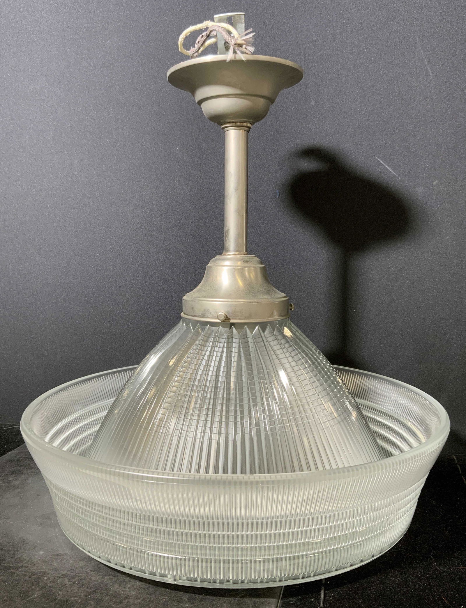 Holophane Light Fixture (1 of 6)