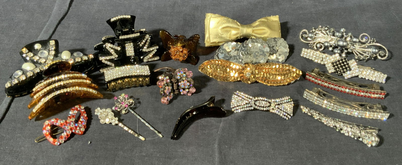 Group Lot 10+ Decorative Hair Accessories (1 of 9)