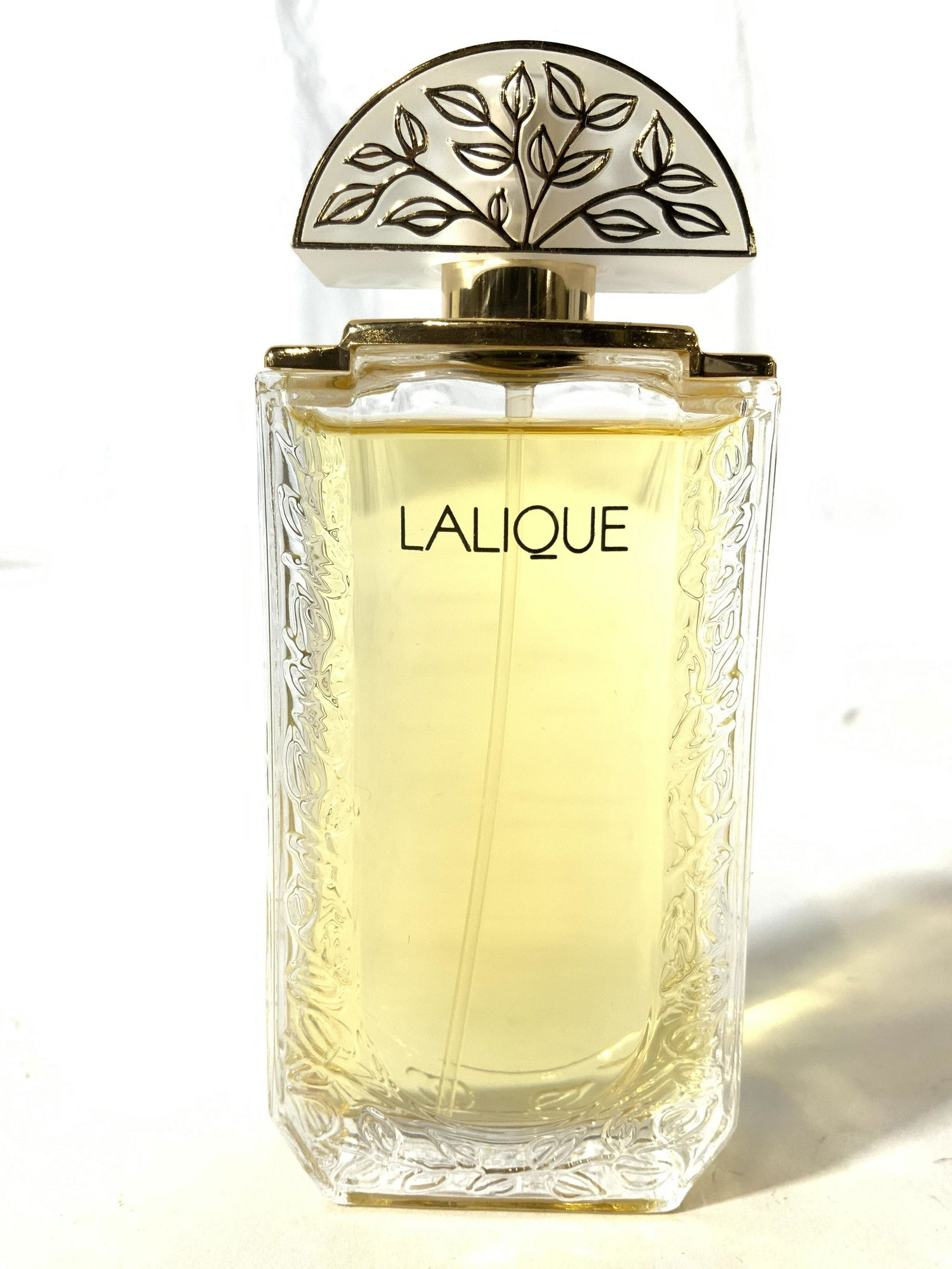LALIQUE Women’s Perfume In Bottle (1 of 8)