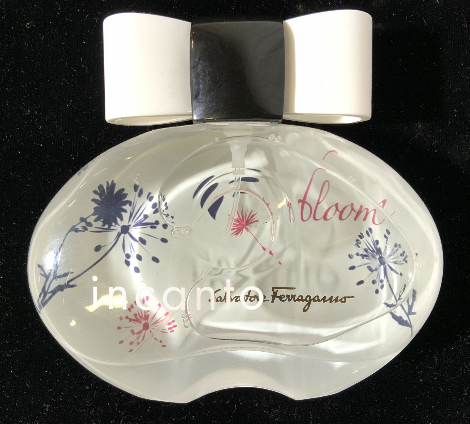 SALVATORE FERRAGAMO INCANTO BLOOM Perfume (1 of 8)