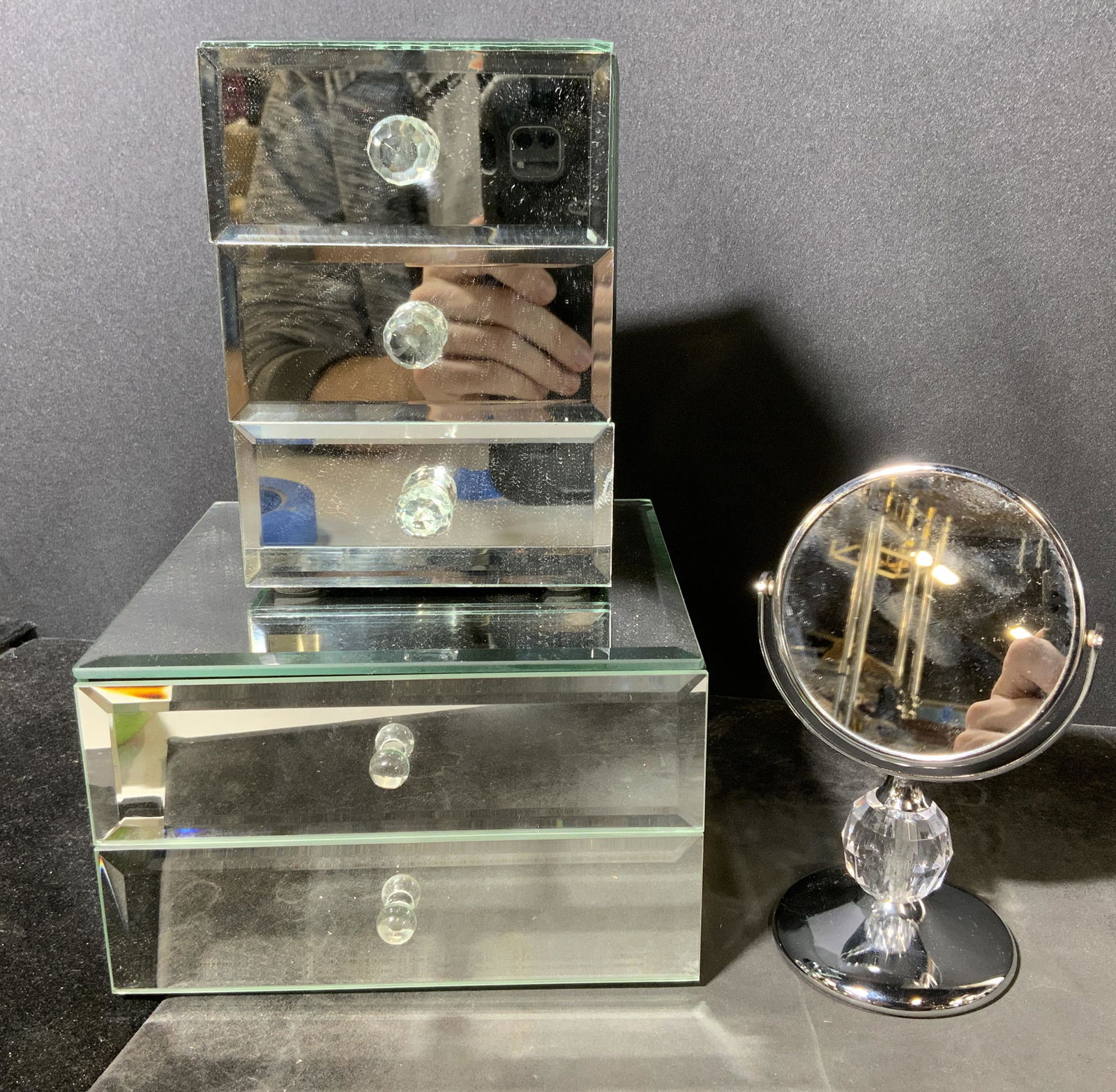 Group Lot 3 Dresser Accessories (1 of 6)