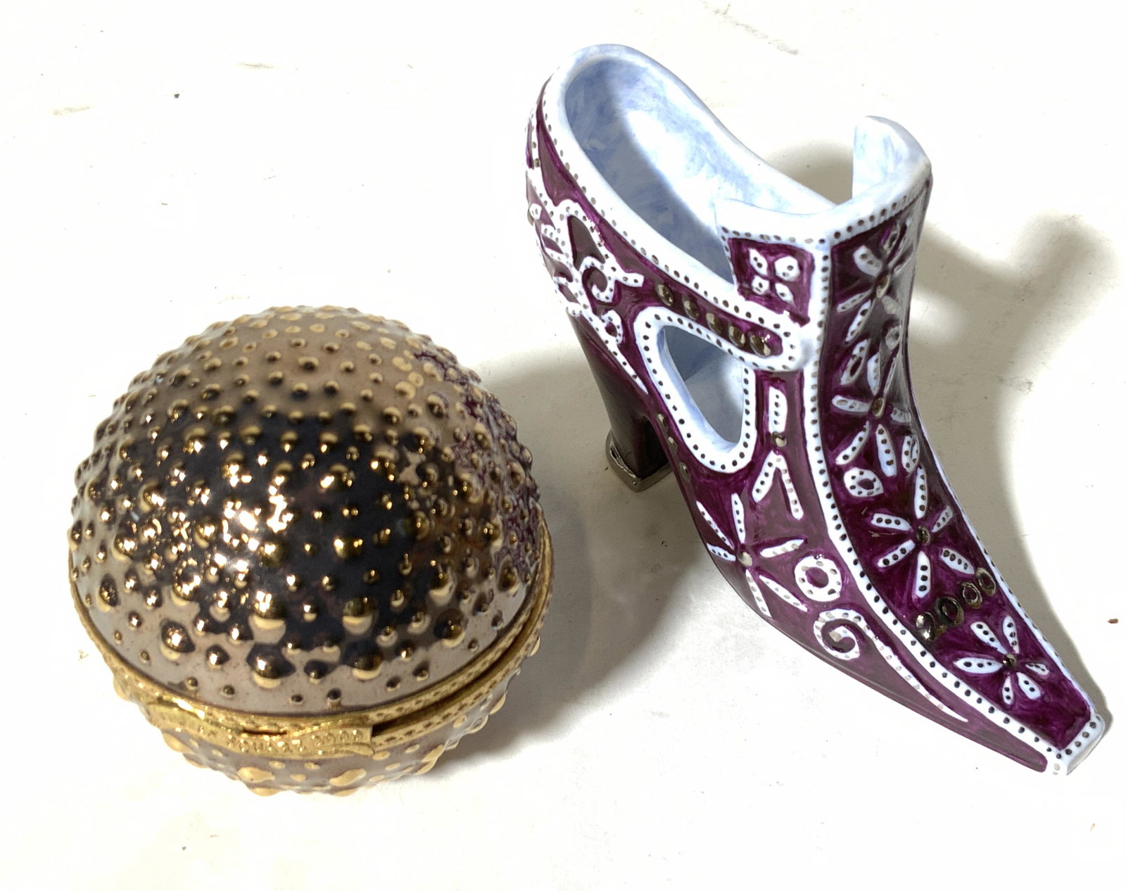 Lot 2 Assorted Tabletop Decor Shoe & Trinket Box (1 of 8)