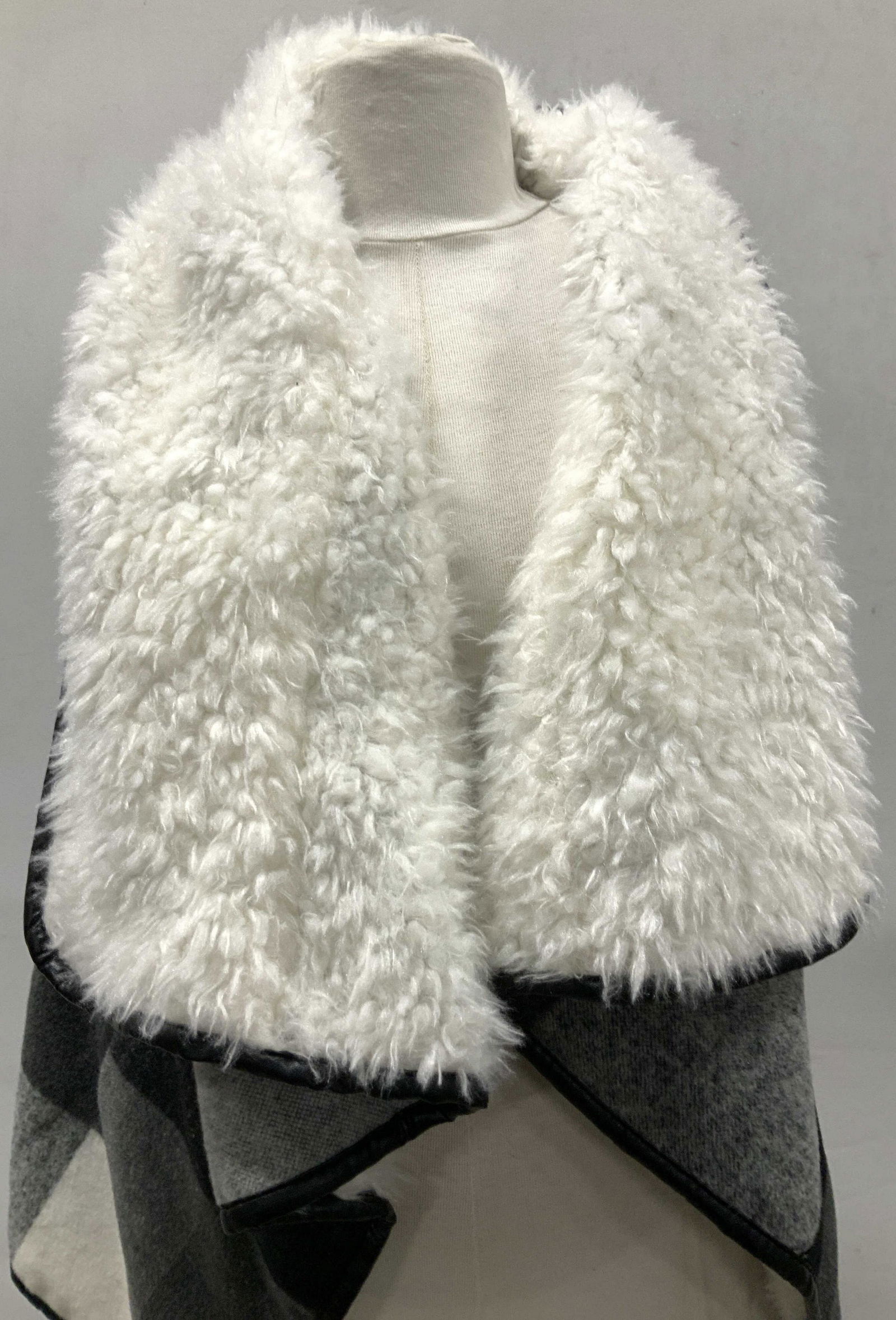 ME JANE Faux Shearling Sweater Vest Jacket (1 of 7)