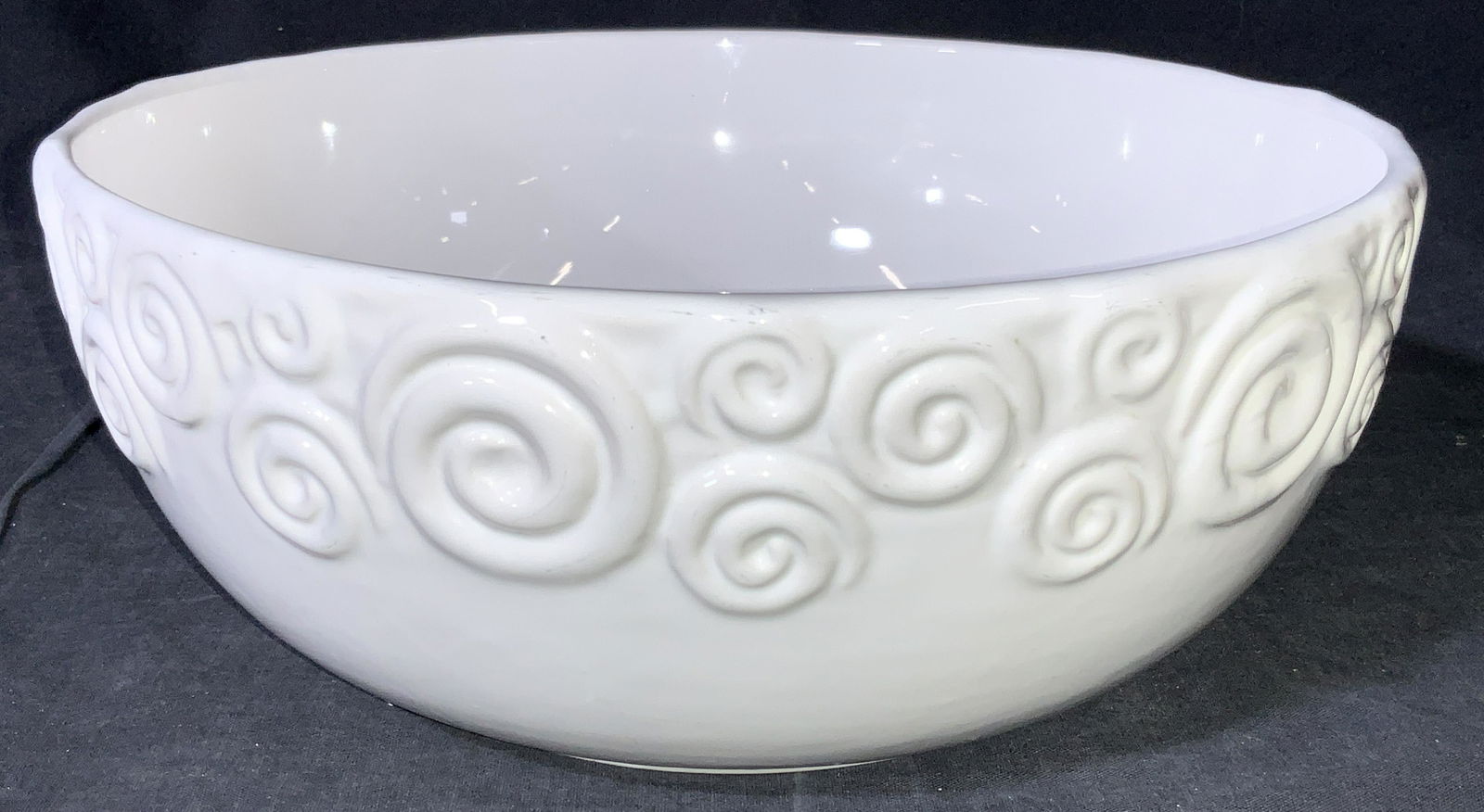 Pottery Barn Porcelain Spiral Bowl, Portugal (1 of 9)