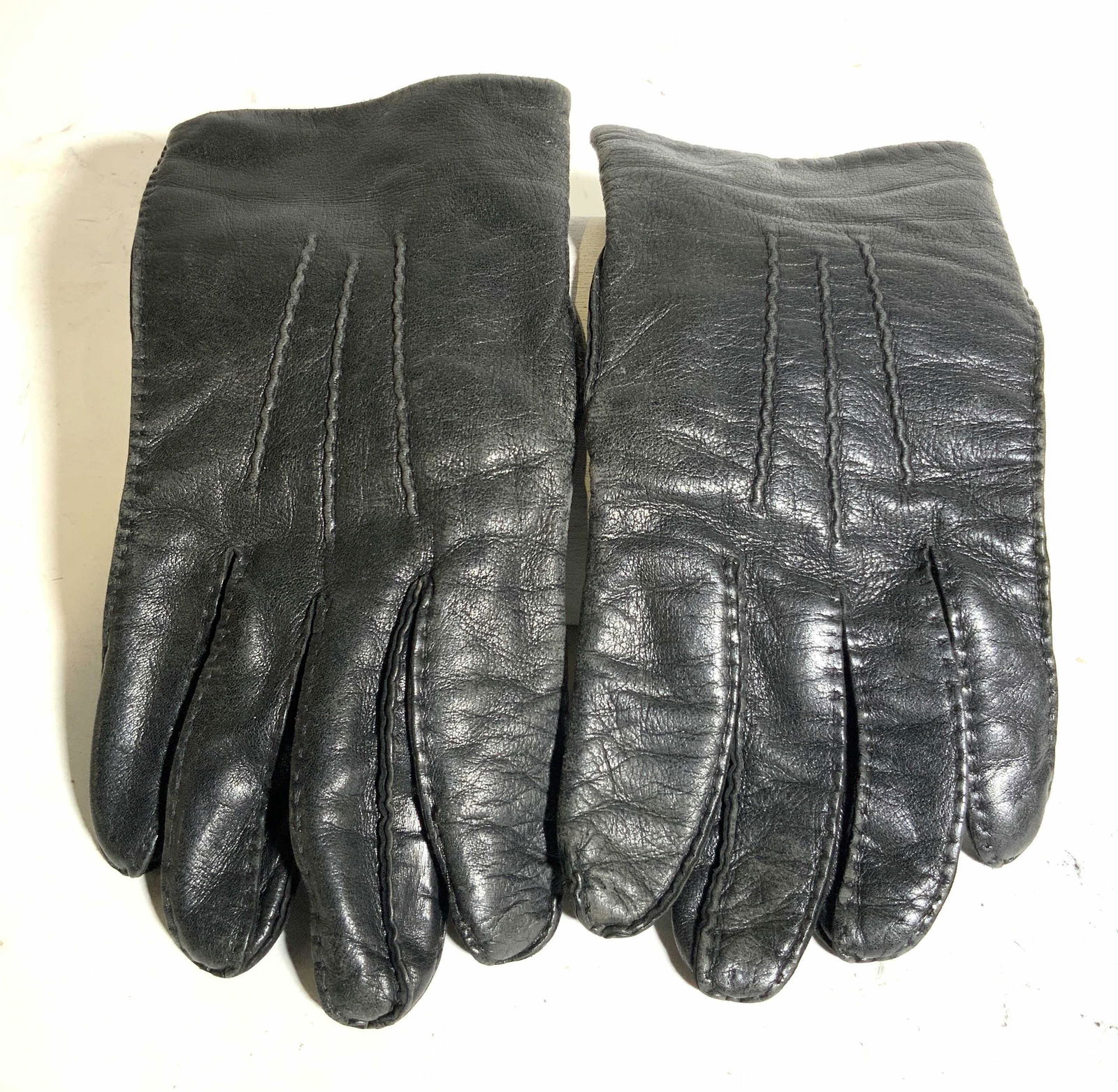 Black Leather Womens Winter Gloves (1 of 5)