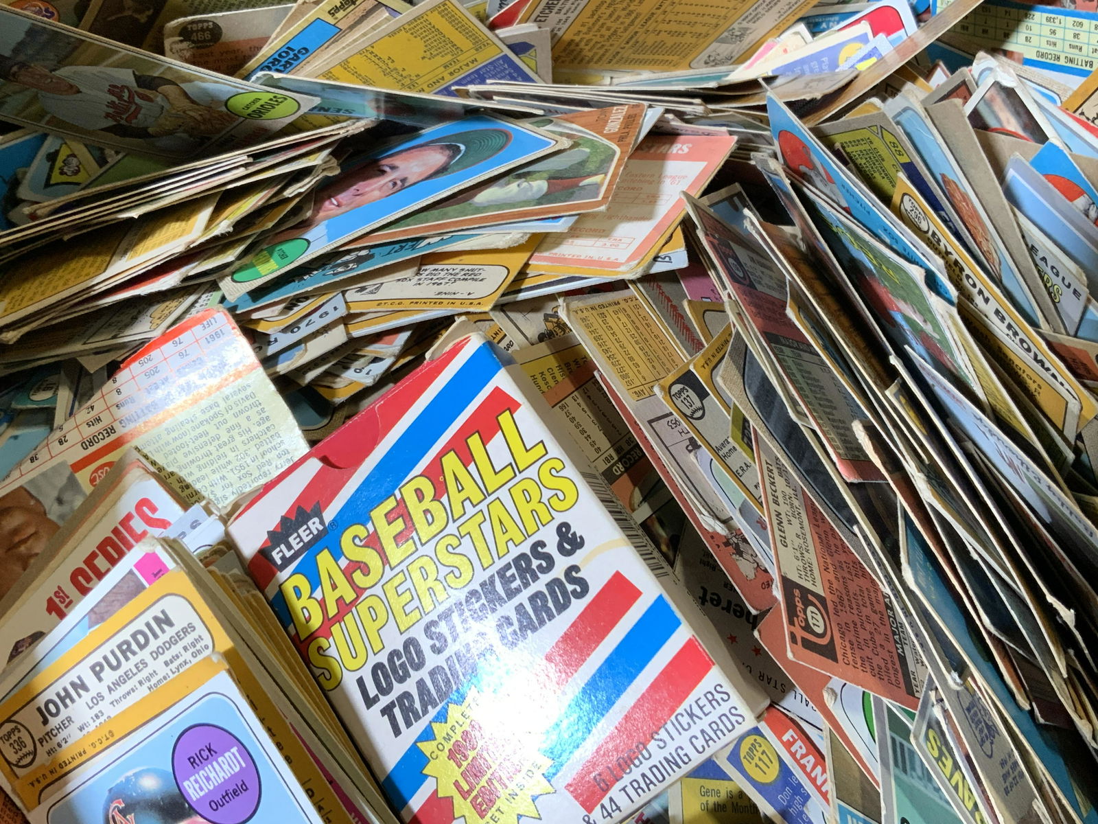 Large Lot Vintage Baseball Cards (1 of 6)