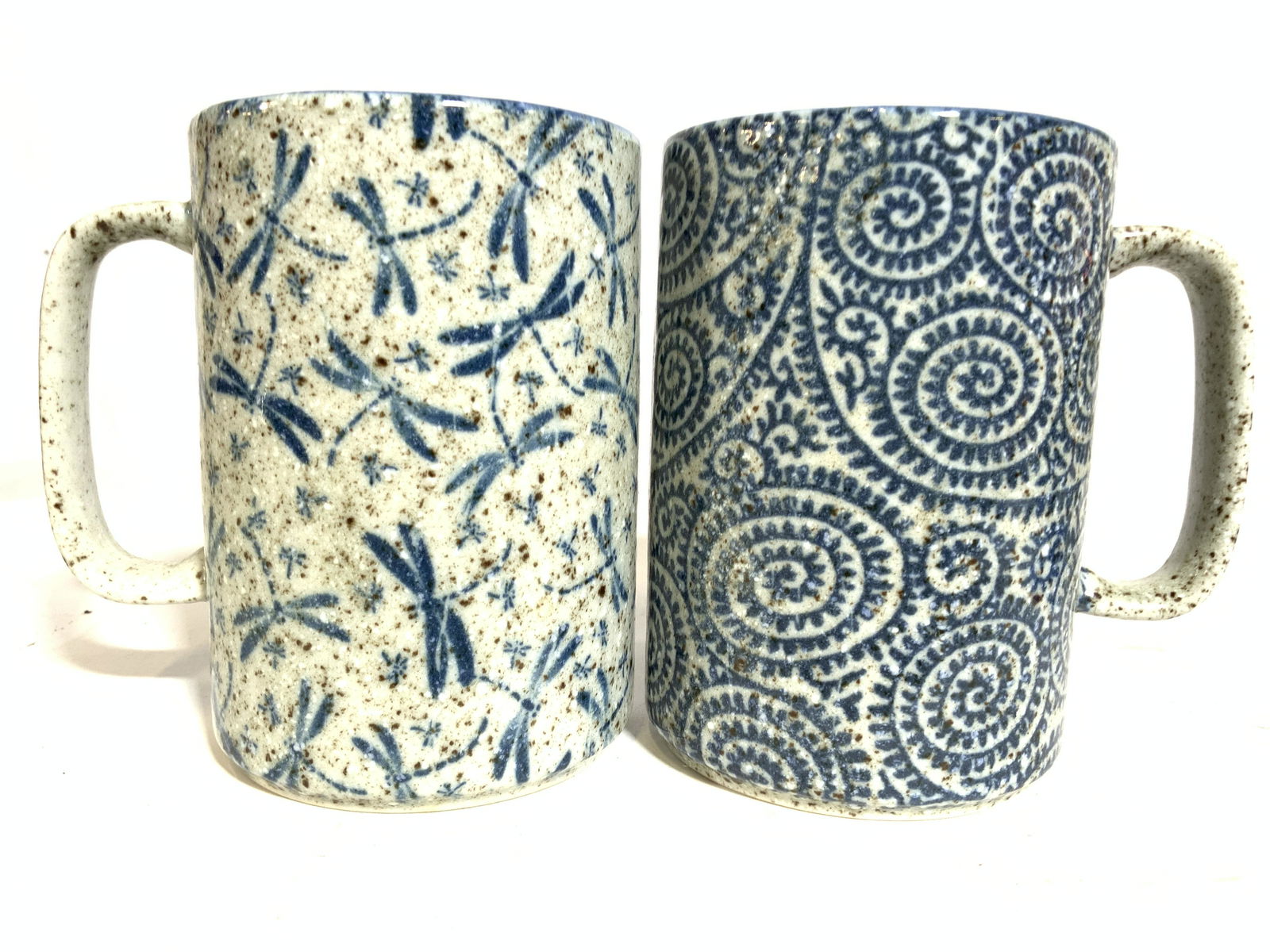 Lot 2 Vintage Ceramic Mugs (1 of 8)