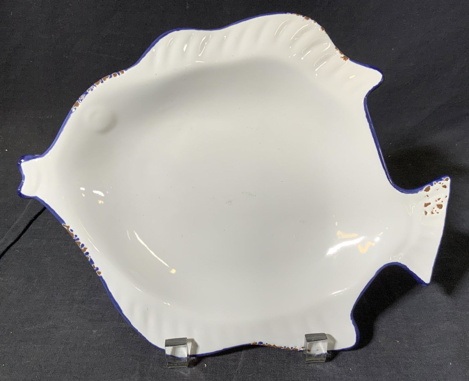 Kissing Angel Fish Porcelain Plate (1 of 8)