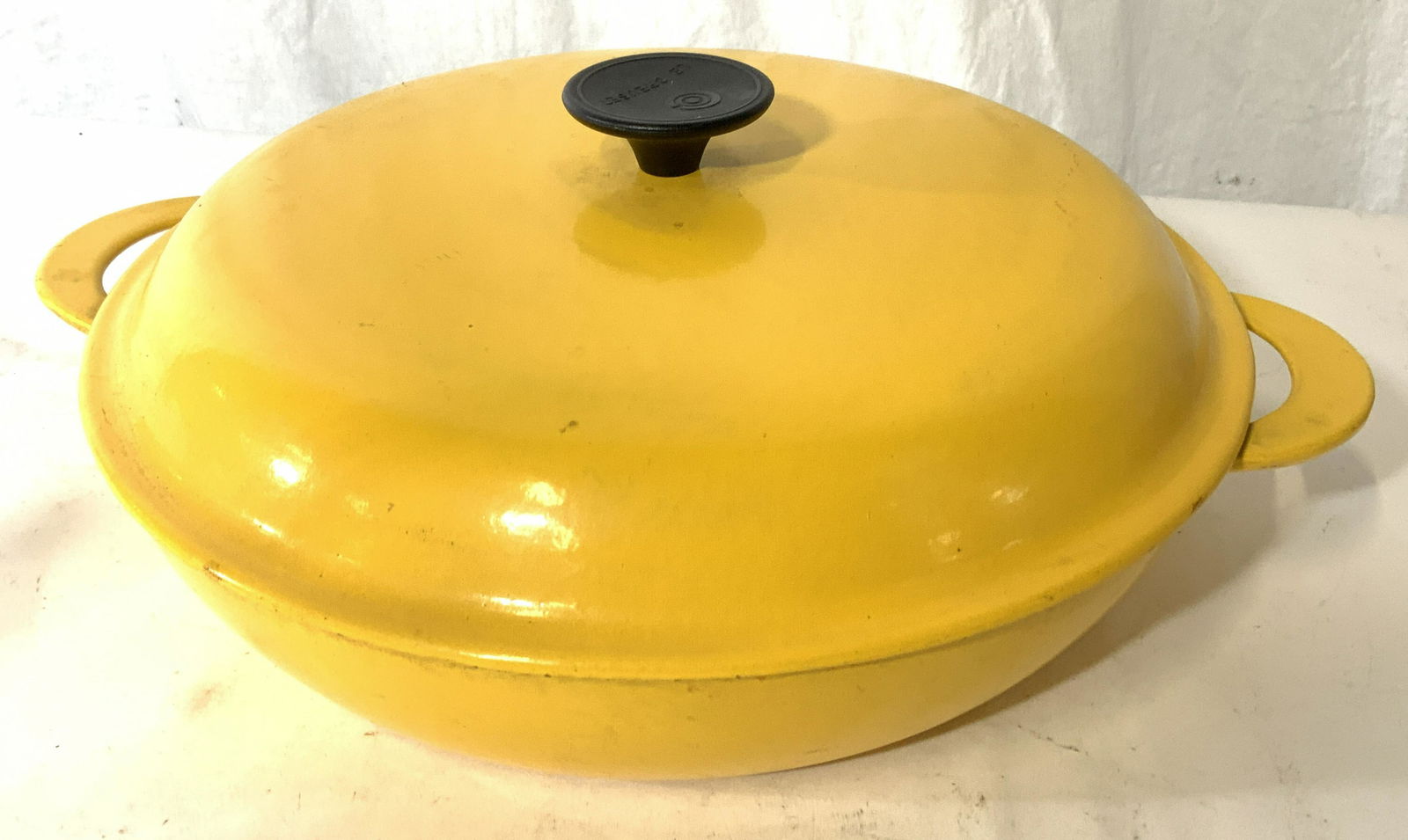 Le CREUSET Vintage Cast Iron Enamel Braiser, FR (1 of 7)