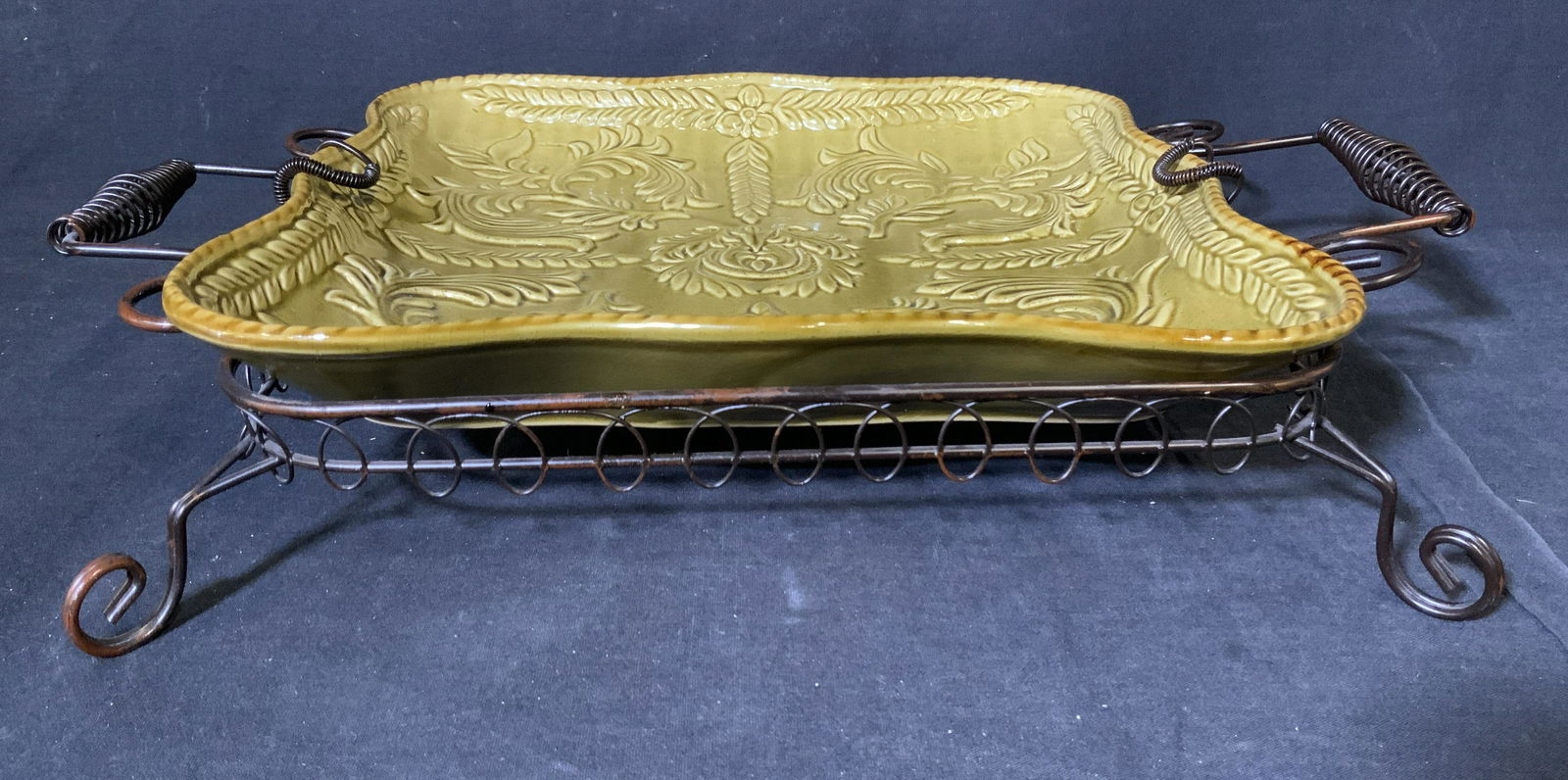 Ceramic Serving Dish & Stand (1 of 5)