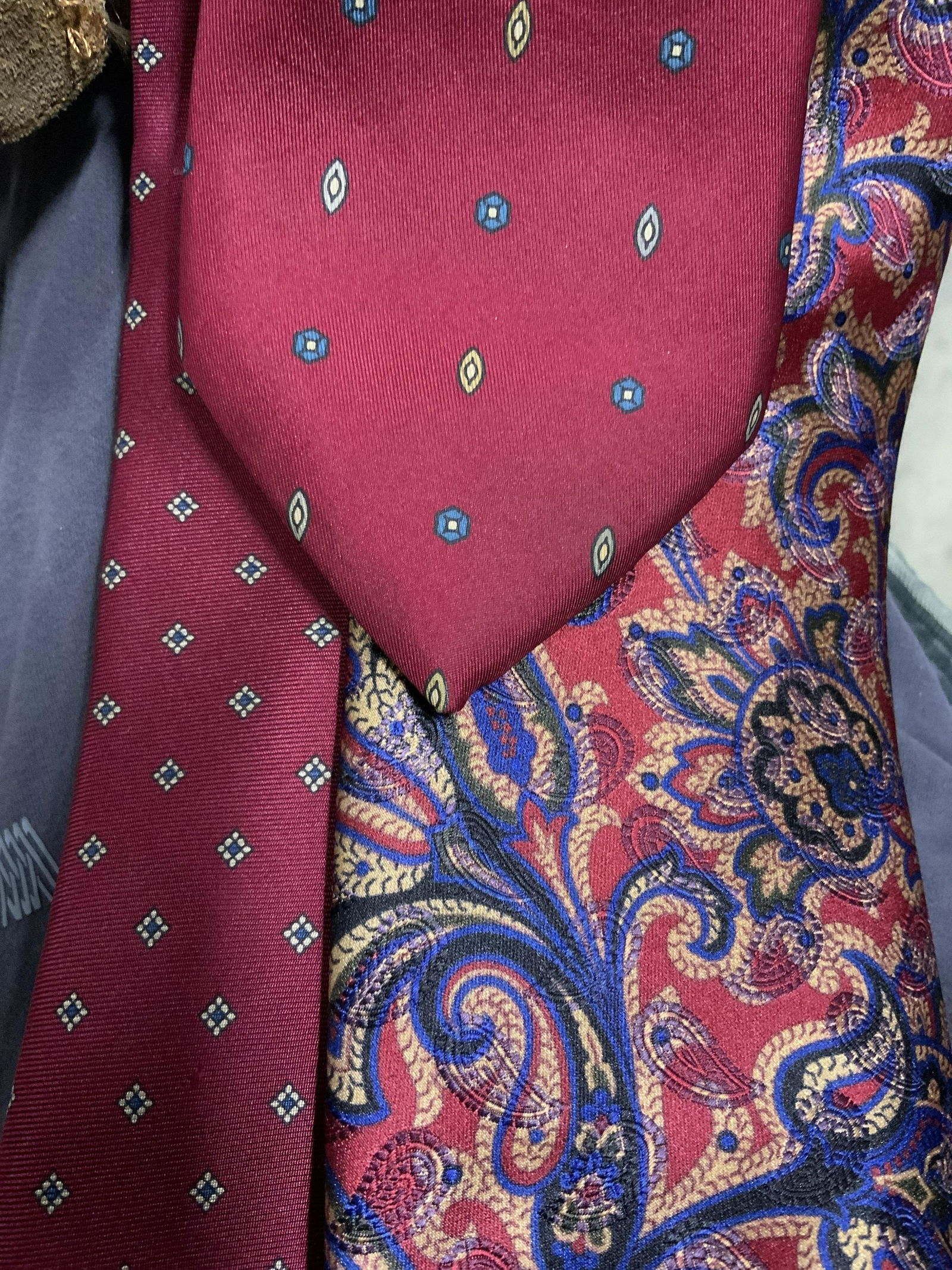 Lot 3 Vintage Mens Silk Ties w Paisley Pattern (1 of 10)
