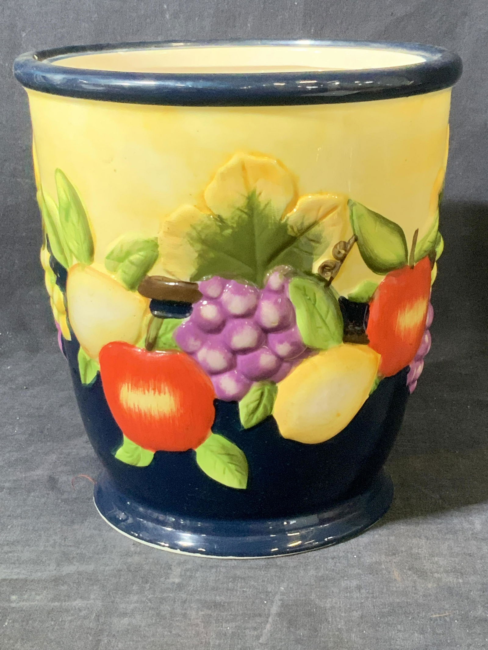 Ceramic Majolica Planter Pot (1 of 5)