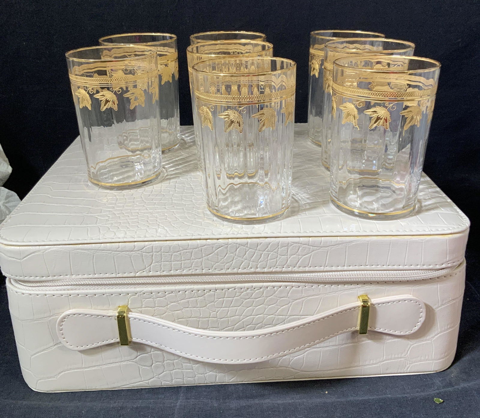 Set 8 Embossed Gilt Crystal Tumblers, Case (1 of 7)
