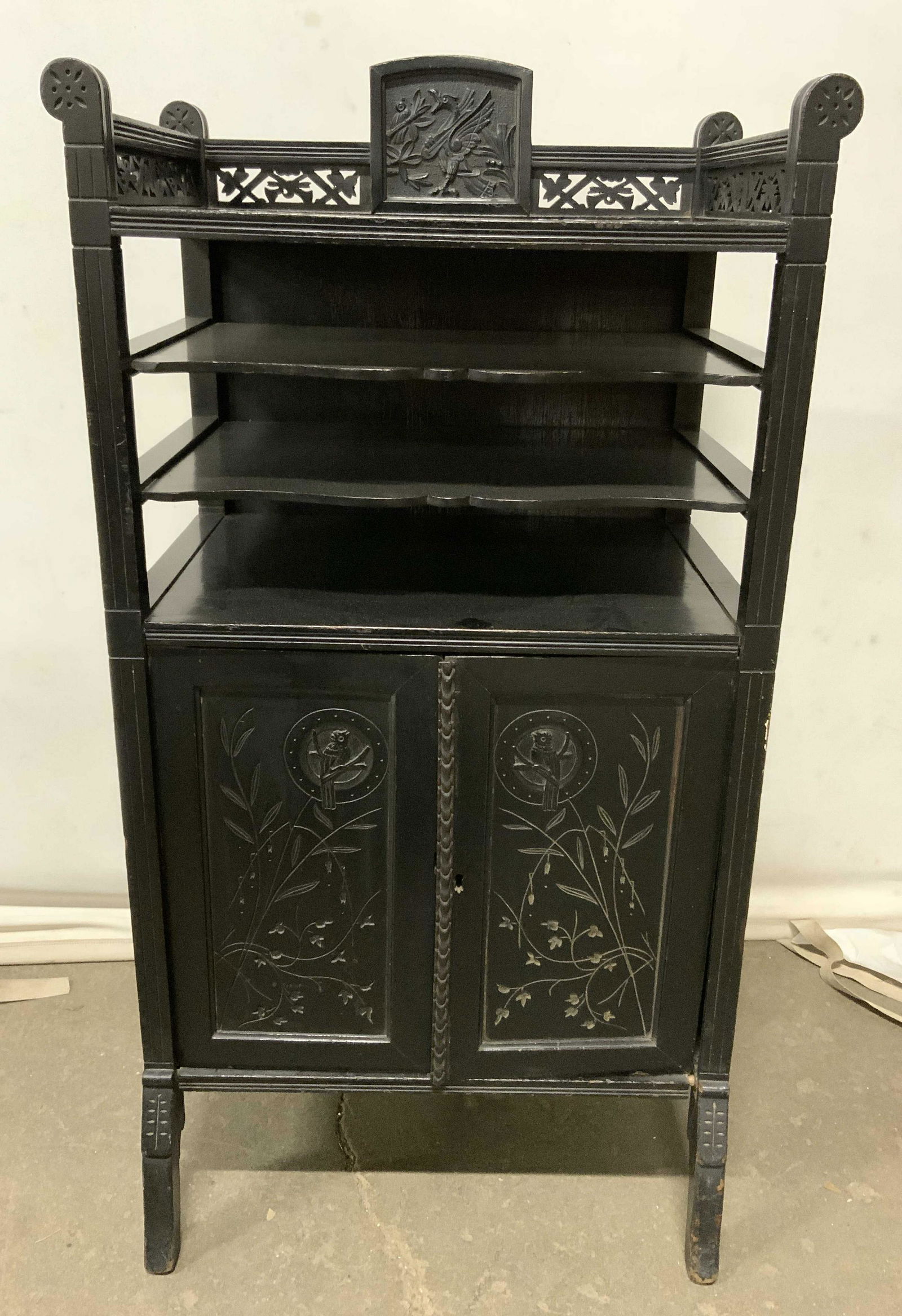 Vntg Lacquered Asian Chest W Shelves & Gallery (1 of 11)