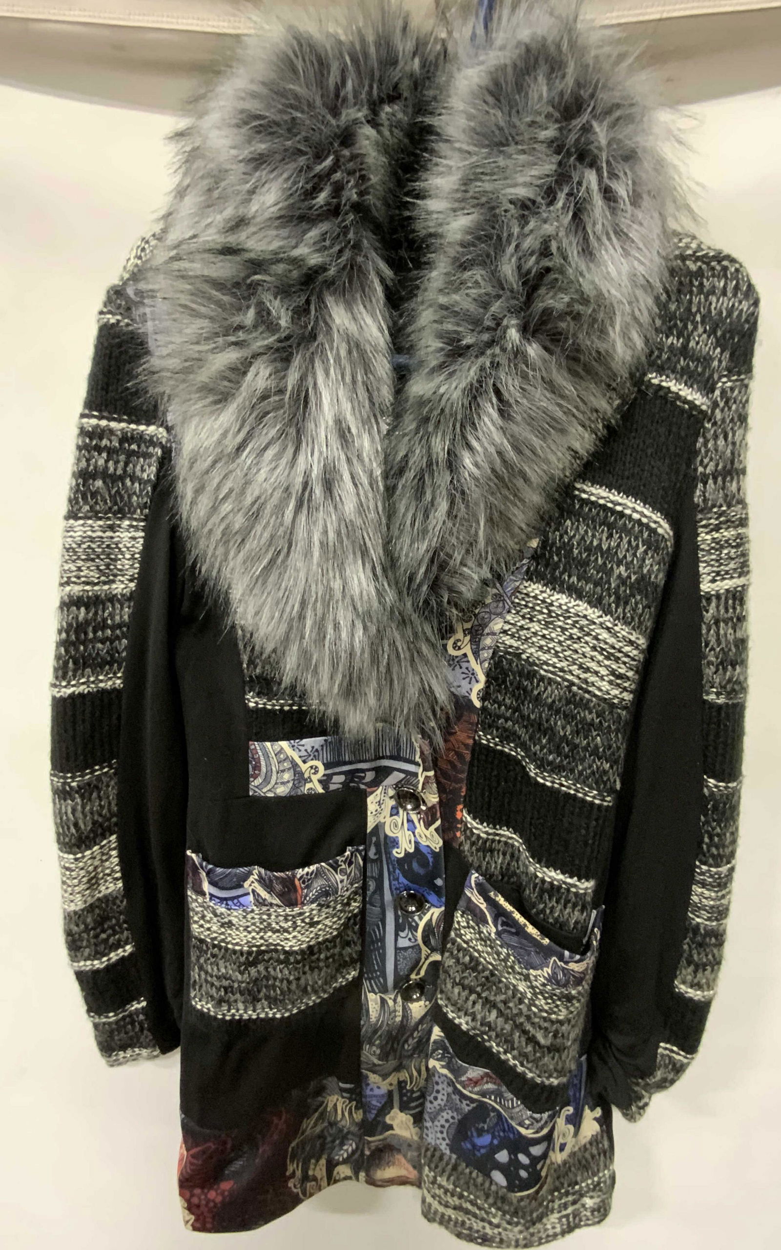 C FAIT POUR VOUS NWT French Patterned Sweater (1 of 17)