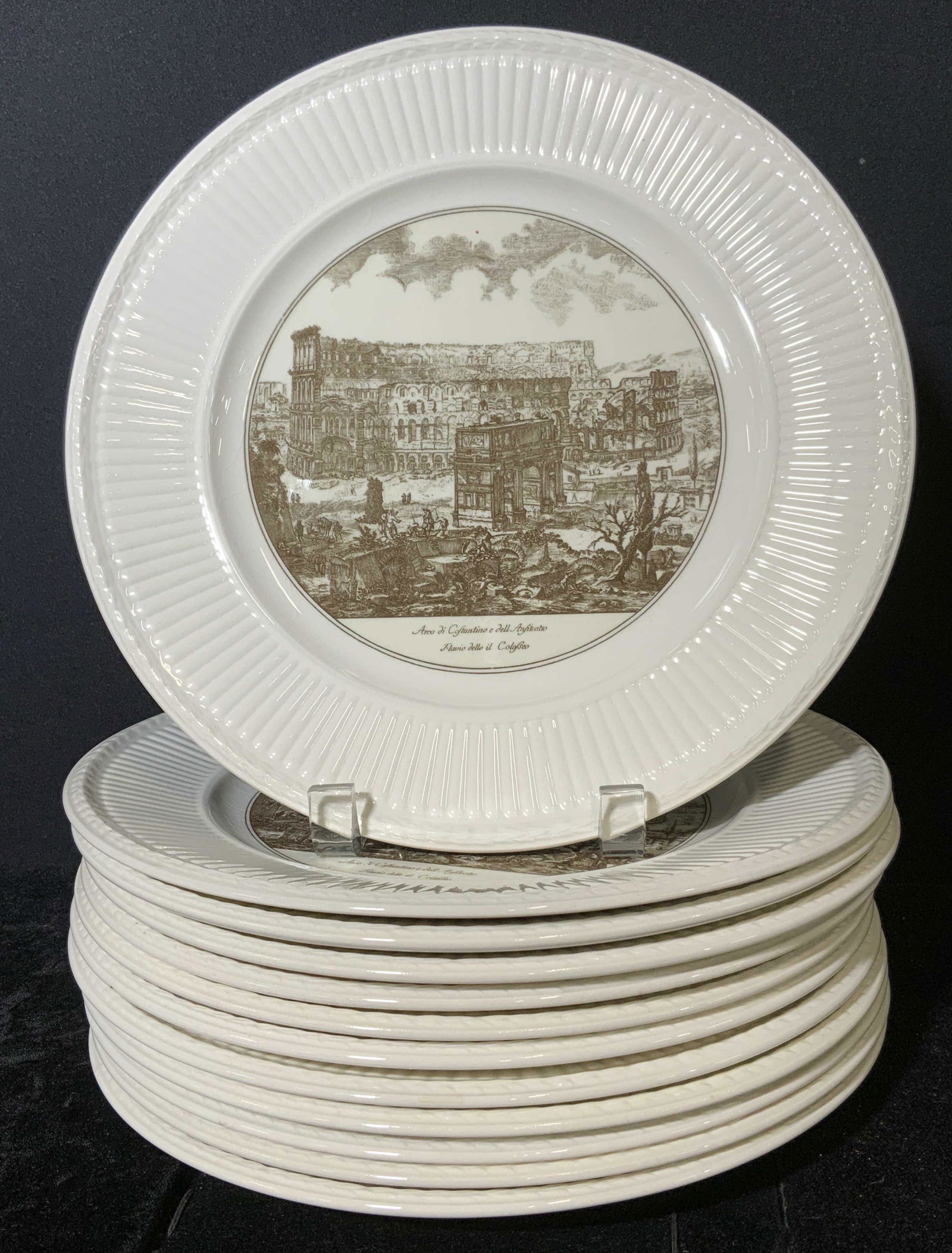 Group Lot 12 WEDGWOOD Ceramic Plates (1 of 16)