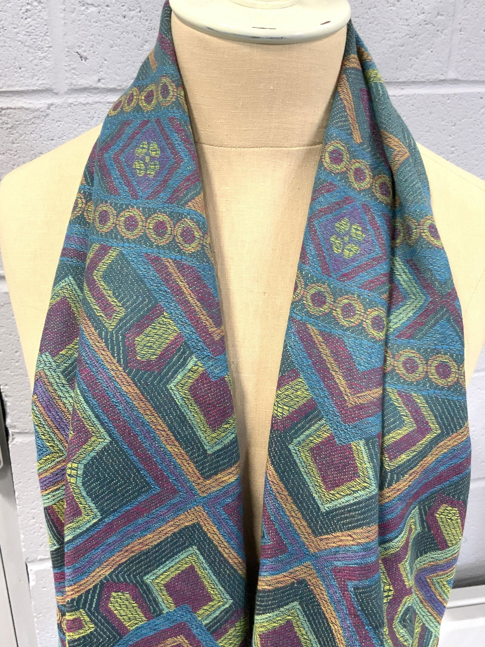 Ladies Cashmere Scarf (1 of 9)