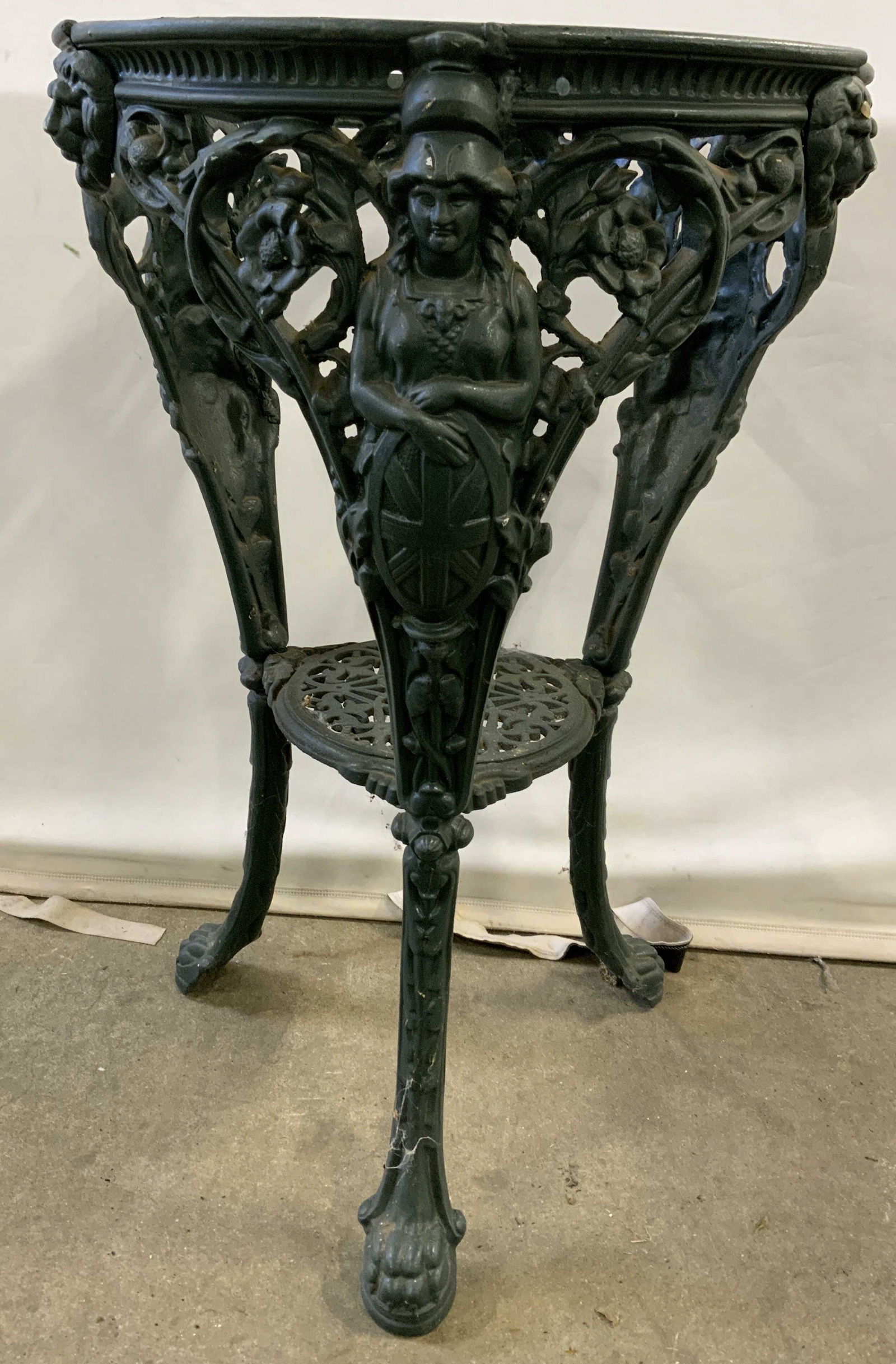 Cast Iron Patio Table Frame (1 of 11)