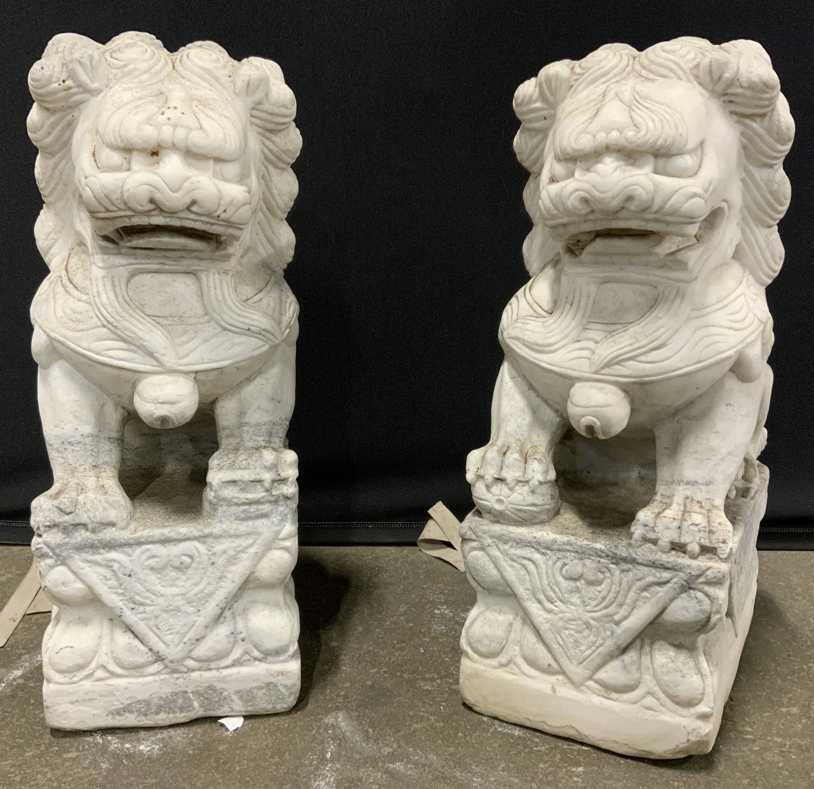 Pair Carved Stone Guardian Lions (1 of 10)