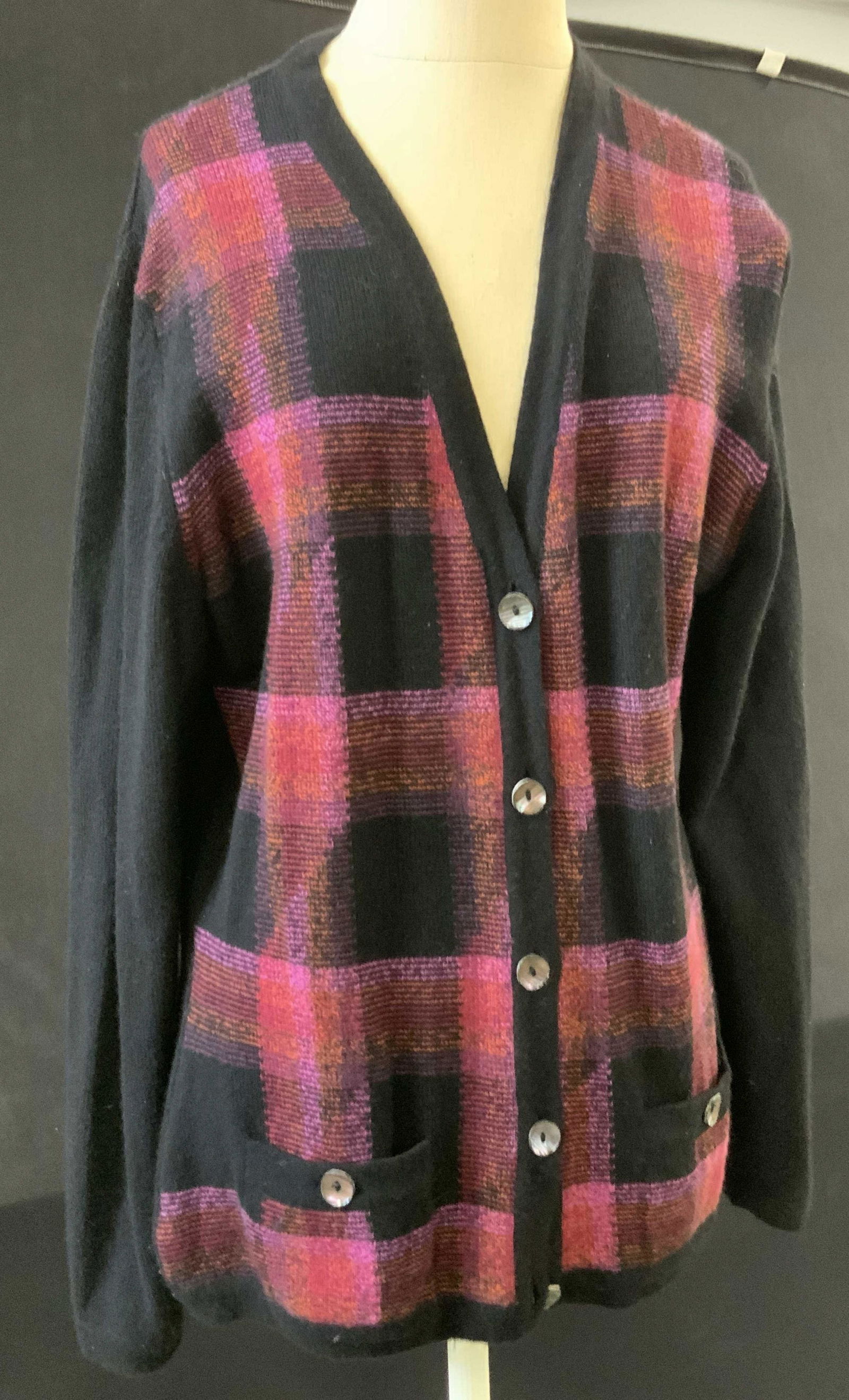 Vtg REVILLON PARIS Cashmere Cardigan, Scotland: Ladies Cardigan, black with a subtle knit check pattern using pink, violet, and red yarn. 100% cashmere, button down with abalone shell buttons. Made in Scotland, original designer label attached. Add