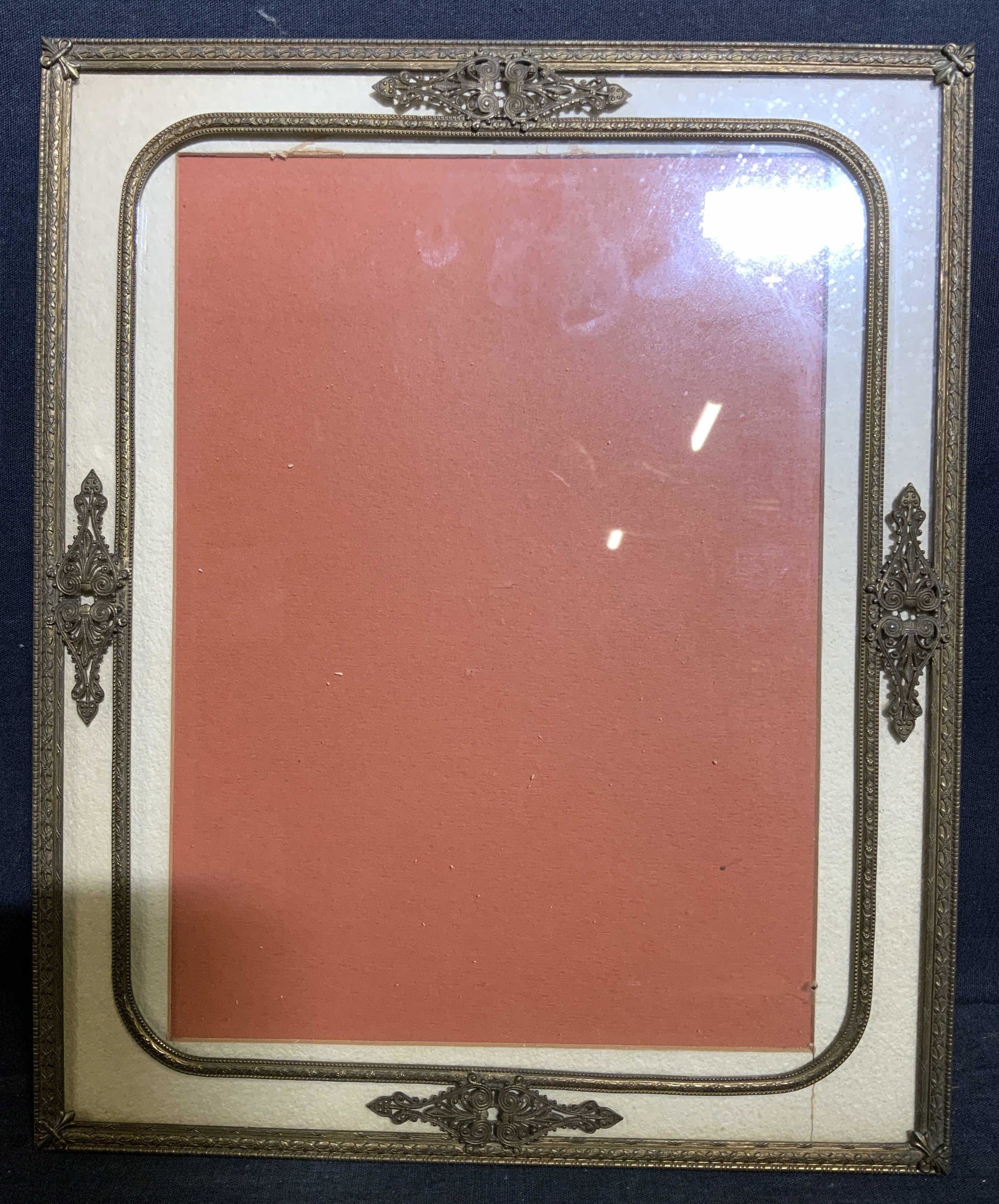 Vintage Ornate Brass Picture Frame (1 of 7)