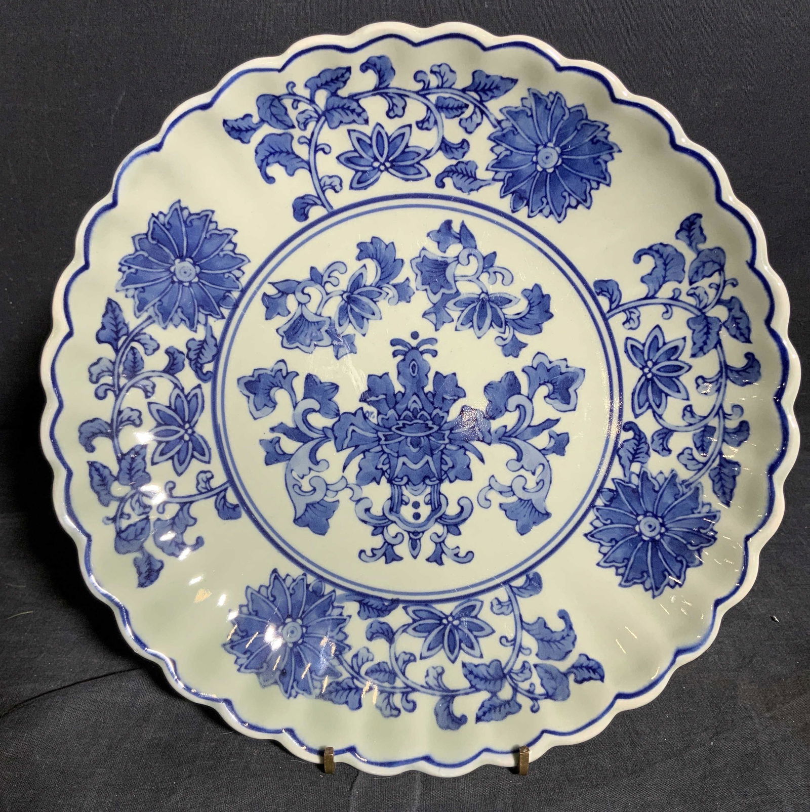 Antique Asian White & Blue Porcelain Serving Dish (1 of 8)