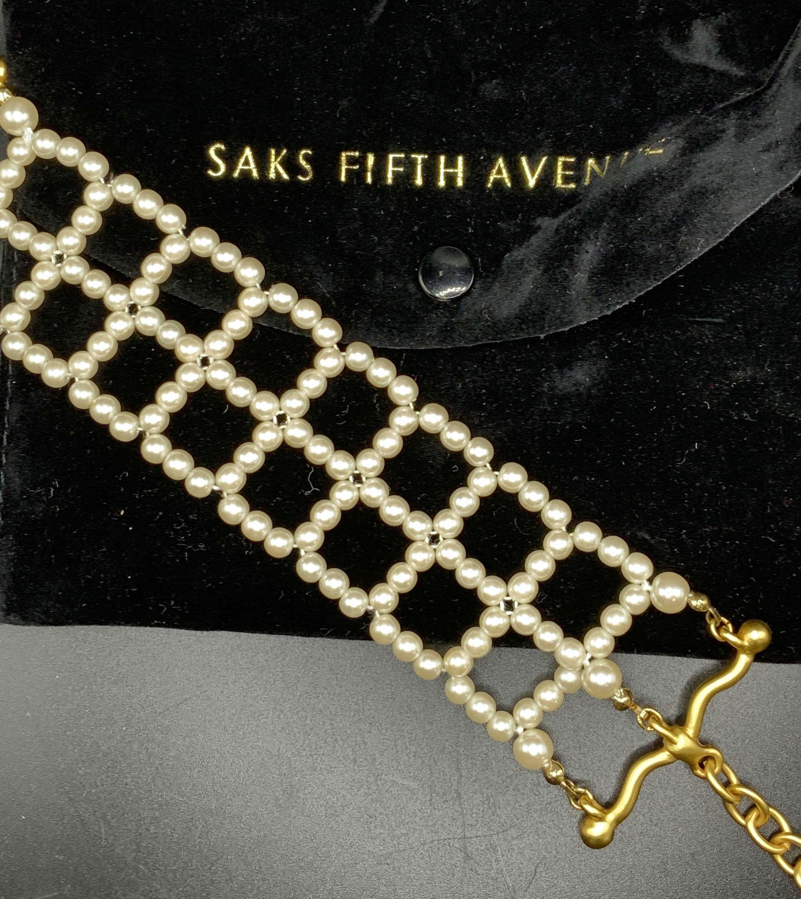 SAKS FIFTH AVE Faux Square Bracelet, Pouch (1 of 5)