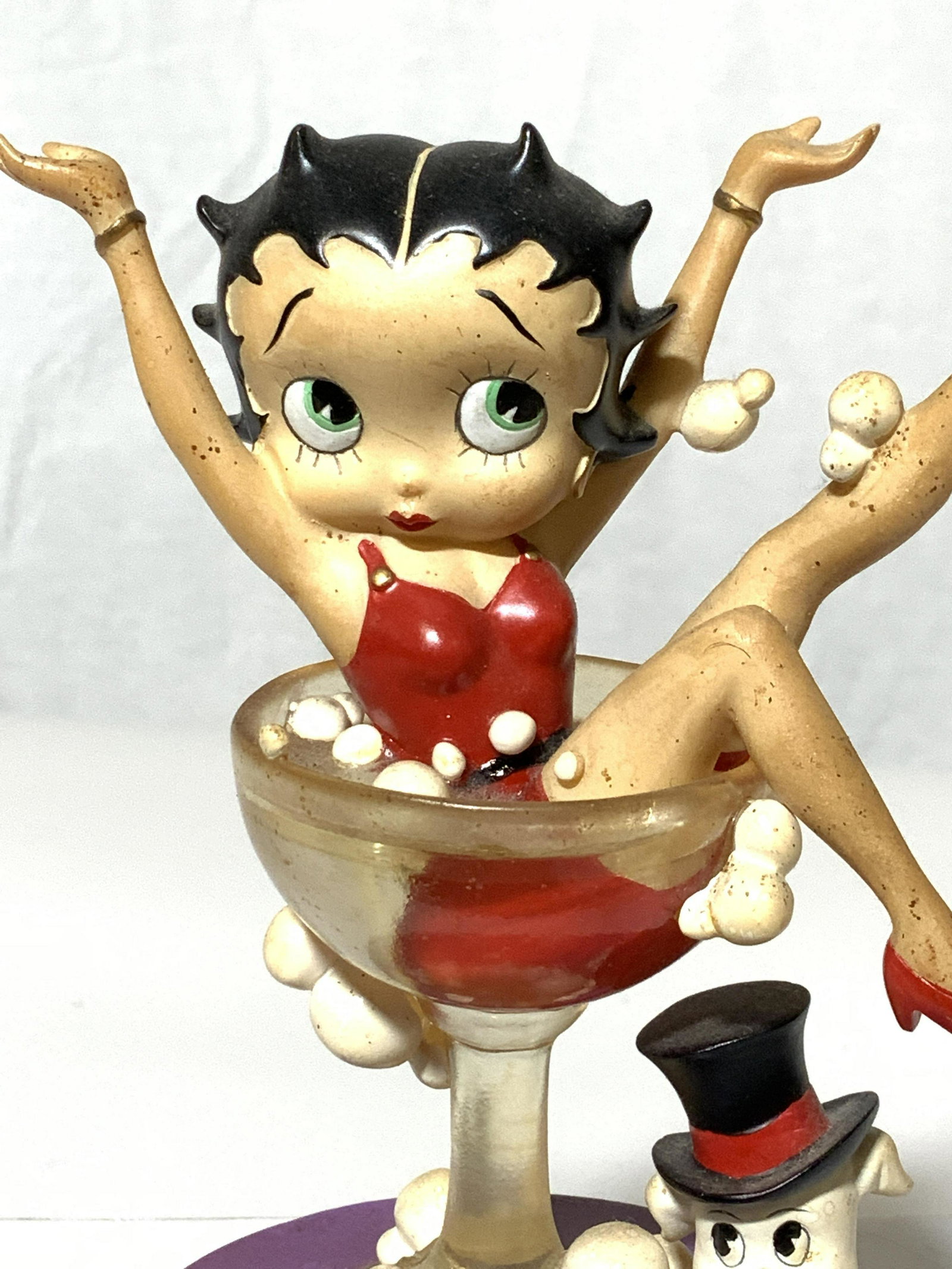 Collectible BETTY BOOP In Champagne Cup Music Box (1 of 5)