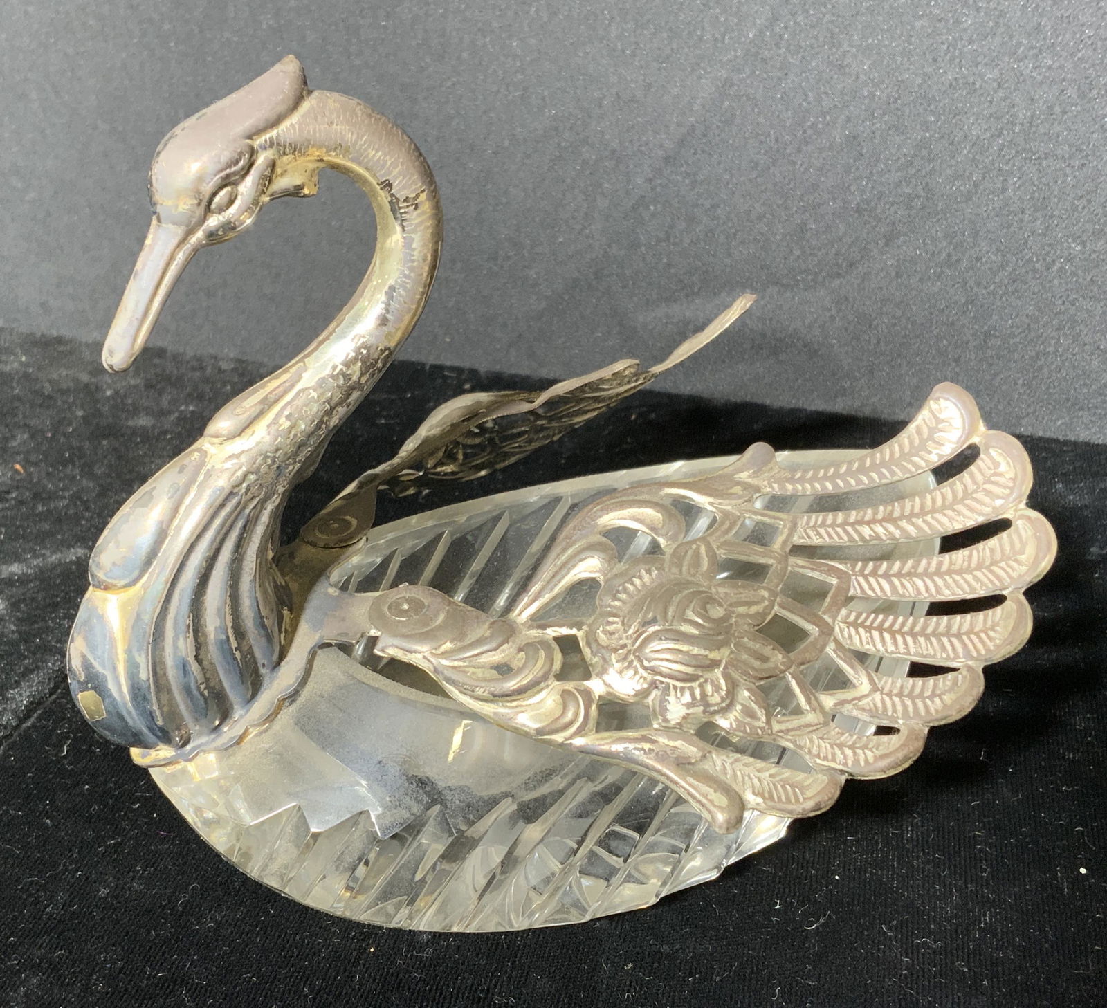 Swan Formed Glass & Metal Trinket Dish (1 of 5)