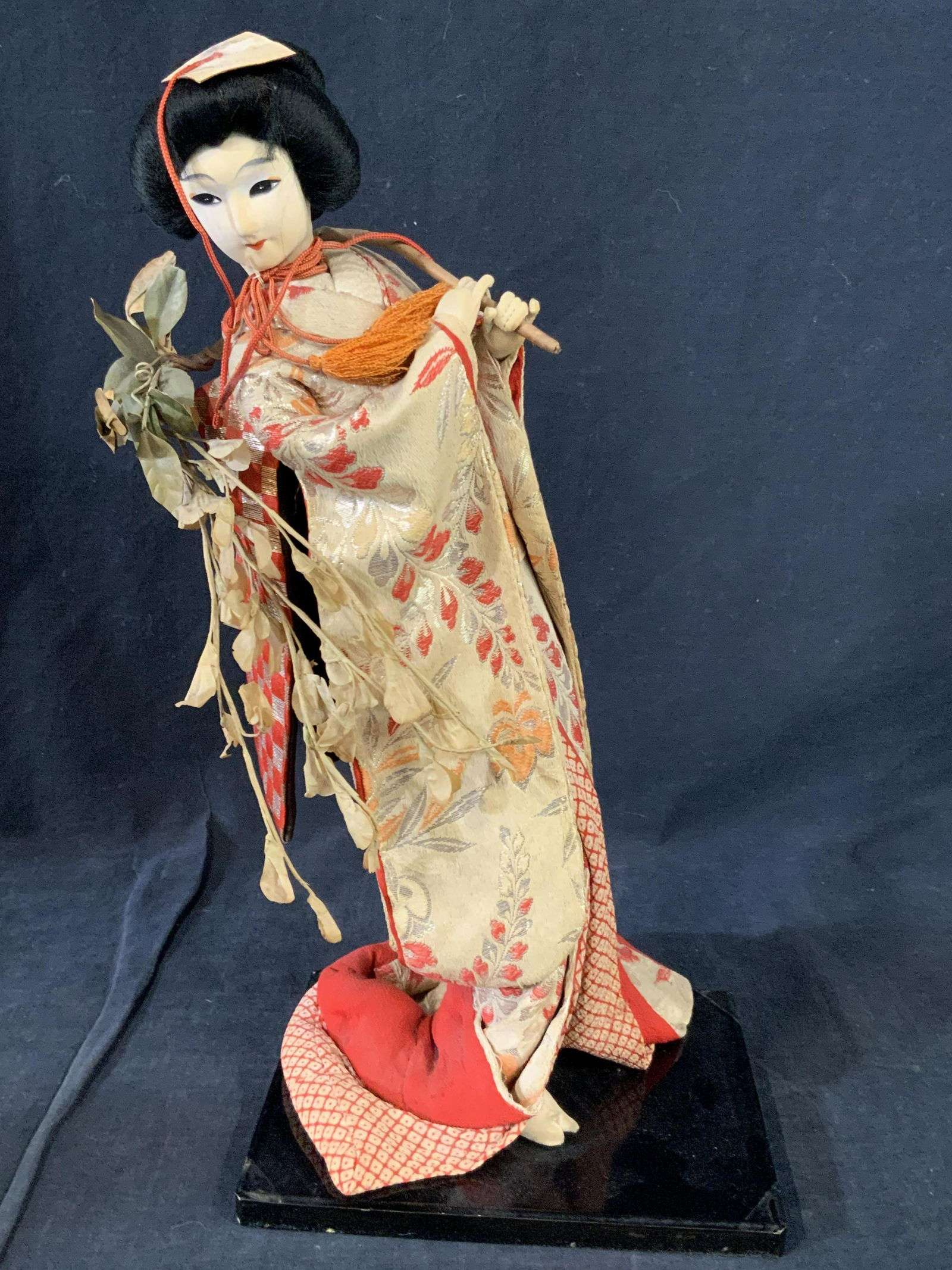 Asian Geisha Doll (1 of 11)
