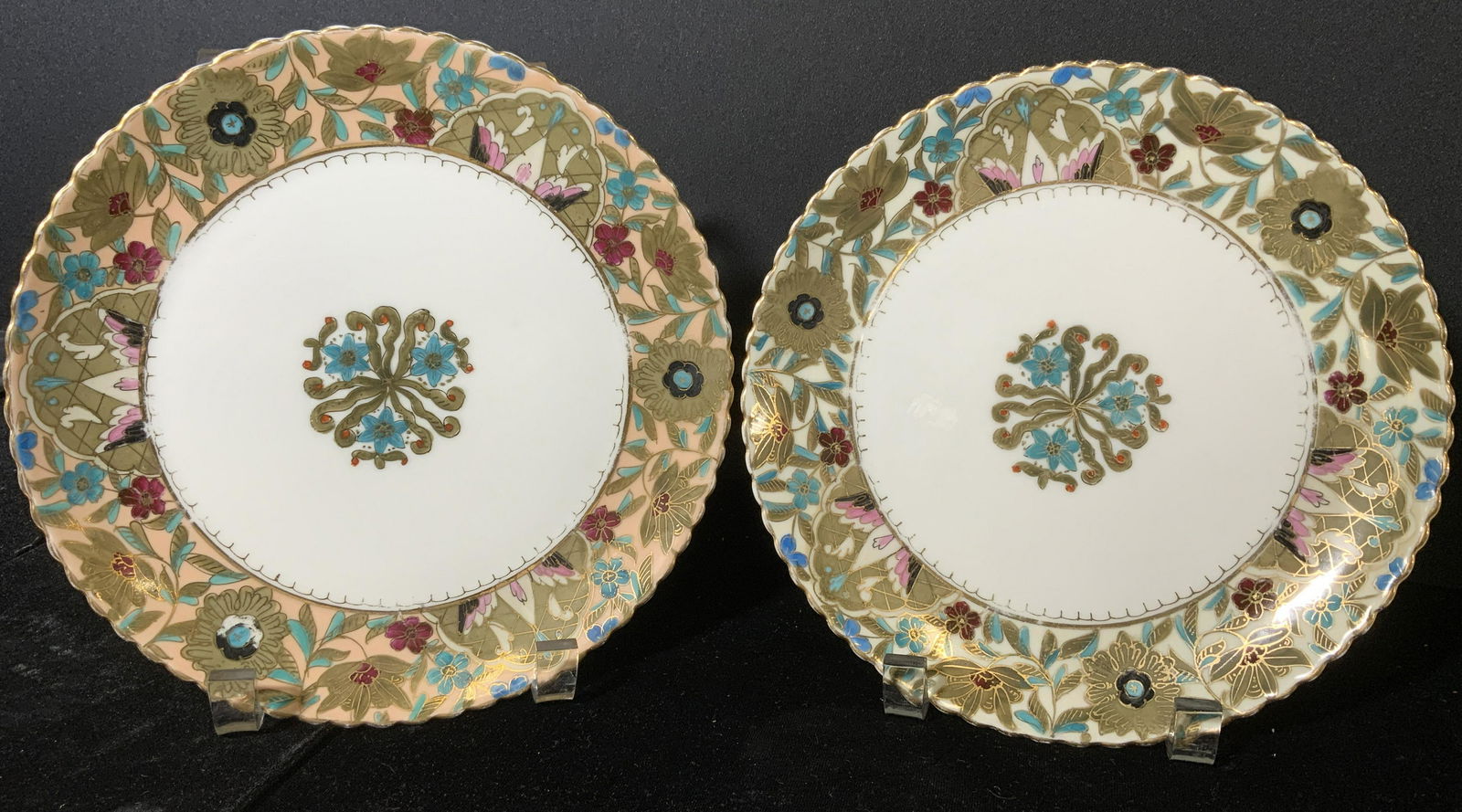 Lot 2 Hand Painted Royal Vienna Plates (1 of 6)