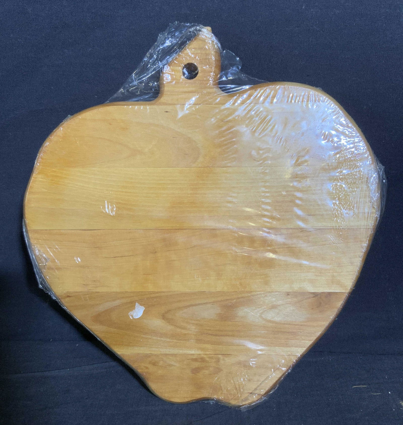 Apple Shaped Wood Cutting Board (1 of 4)