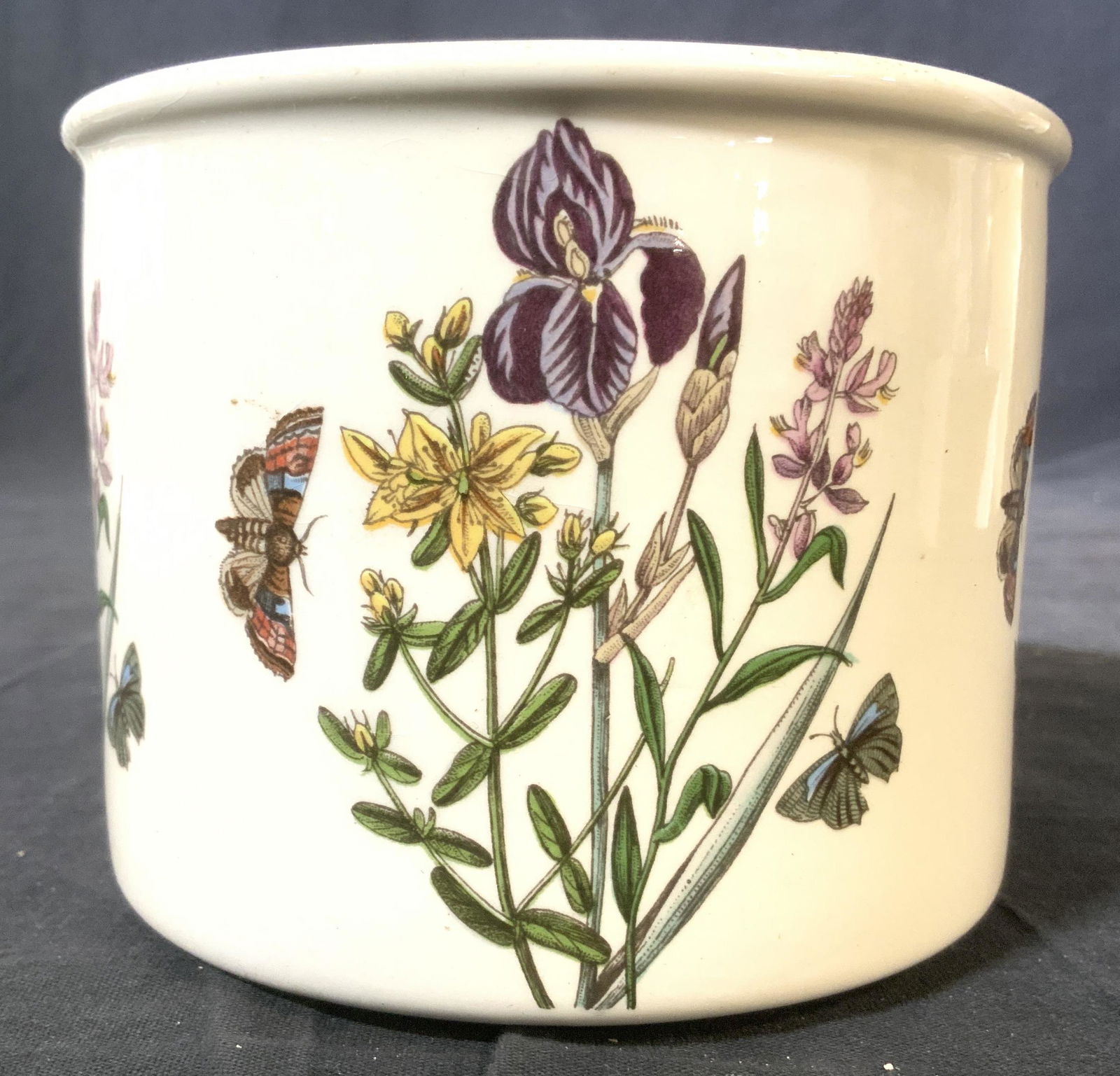 PORTMEIRION Floral Detailed Porcelain Planter (1 of 7)