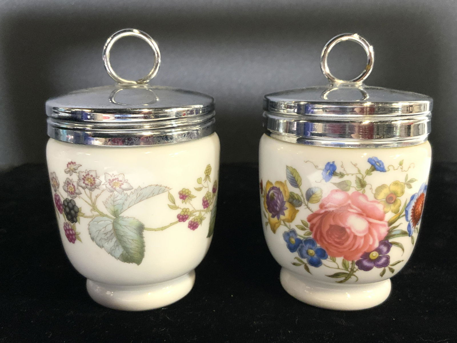 Lot 2 ROYAL WORCESTER Porcelain Egg Coddlers (1 of 7)