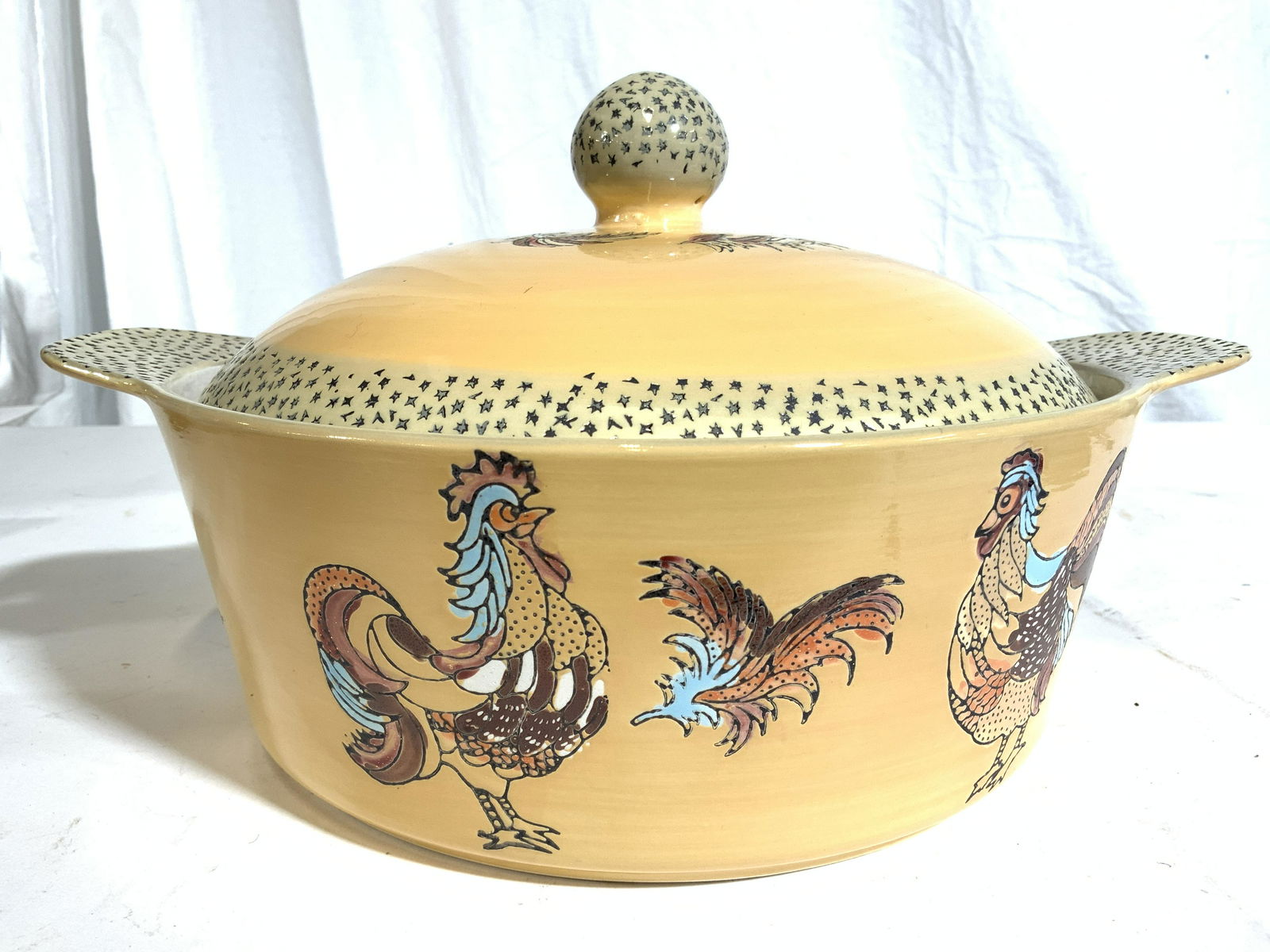 BLUE JEAN CHEF Porcelain Pot W Lid (1 of 9)