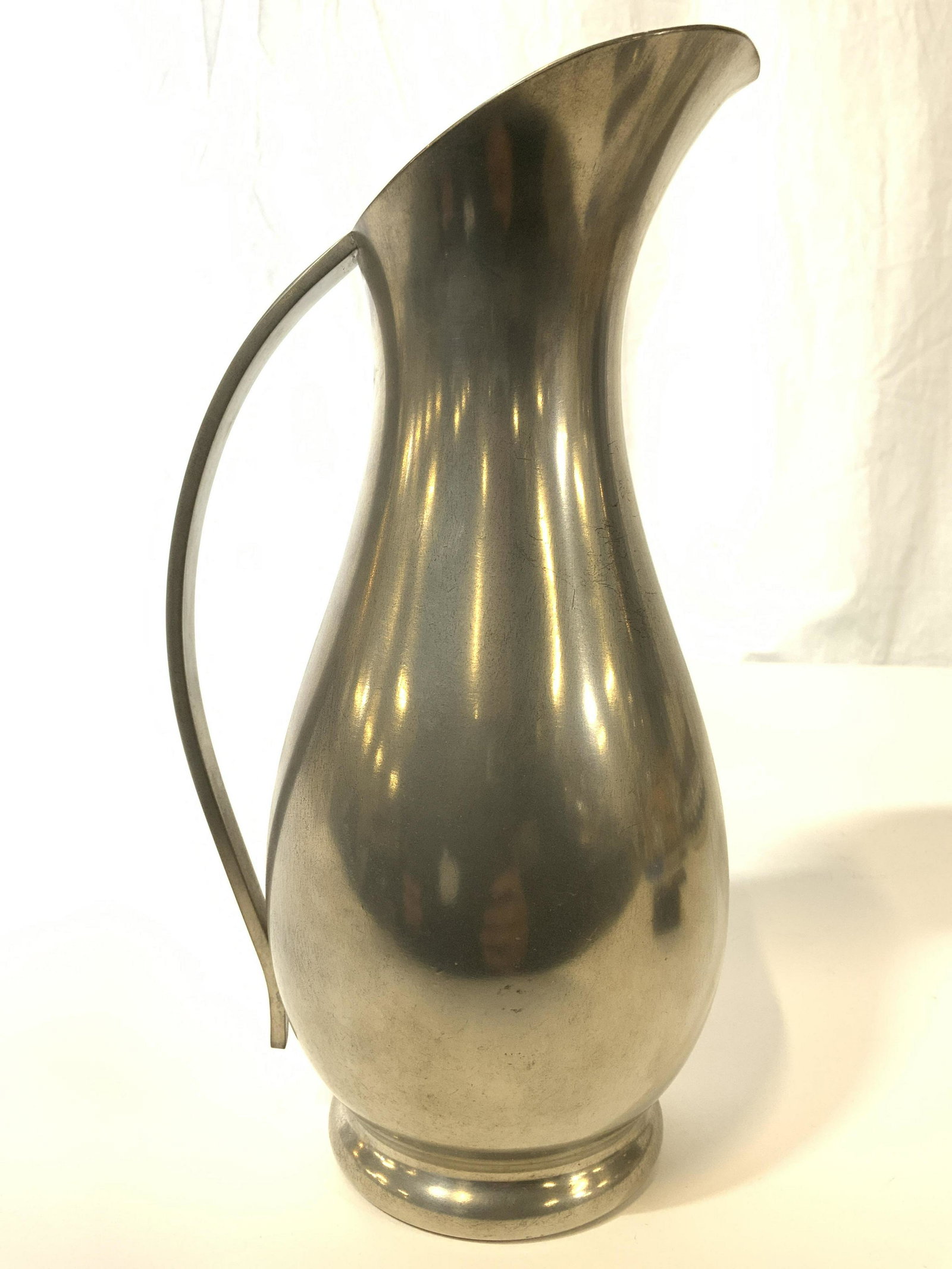 Vintage ROYAL HOLLAND Footed Pewter Pitcher (1 of 8)