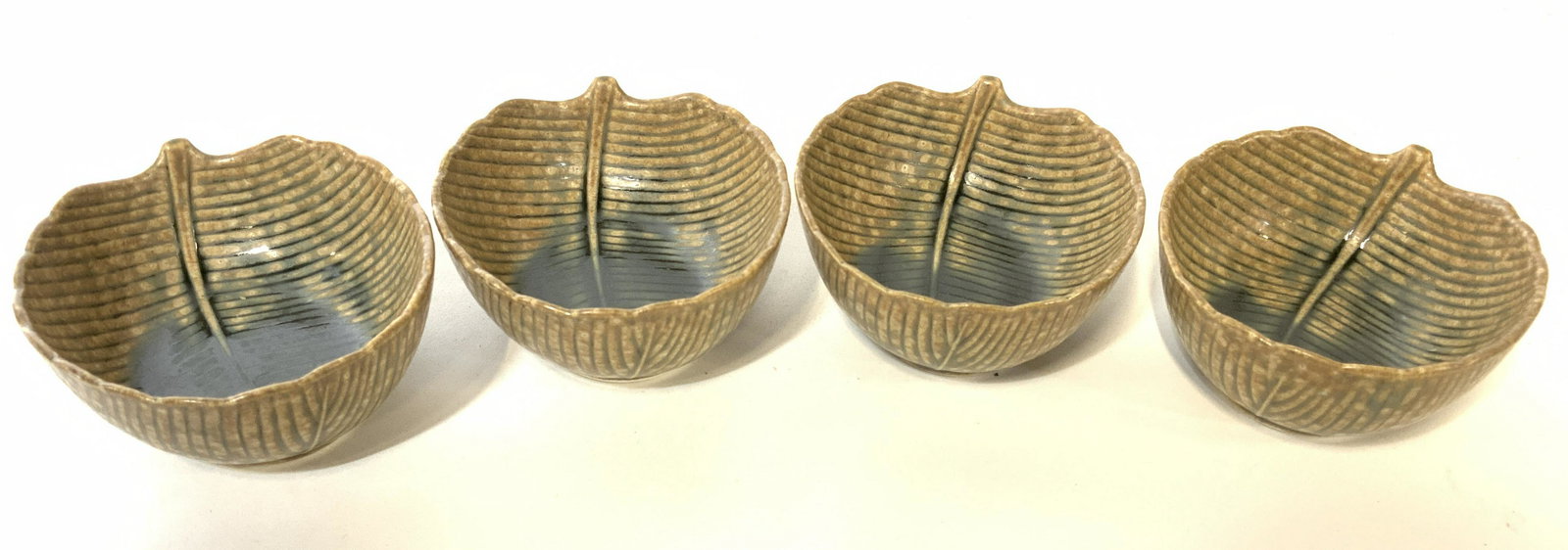 Set 4 Porcelain Leaf Shaped Condiment Dishes (1 of 7)