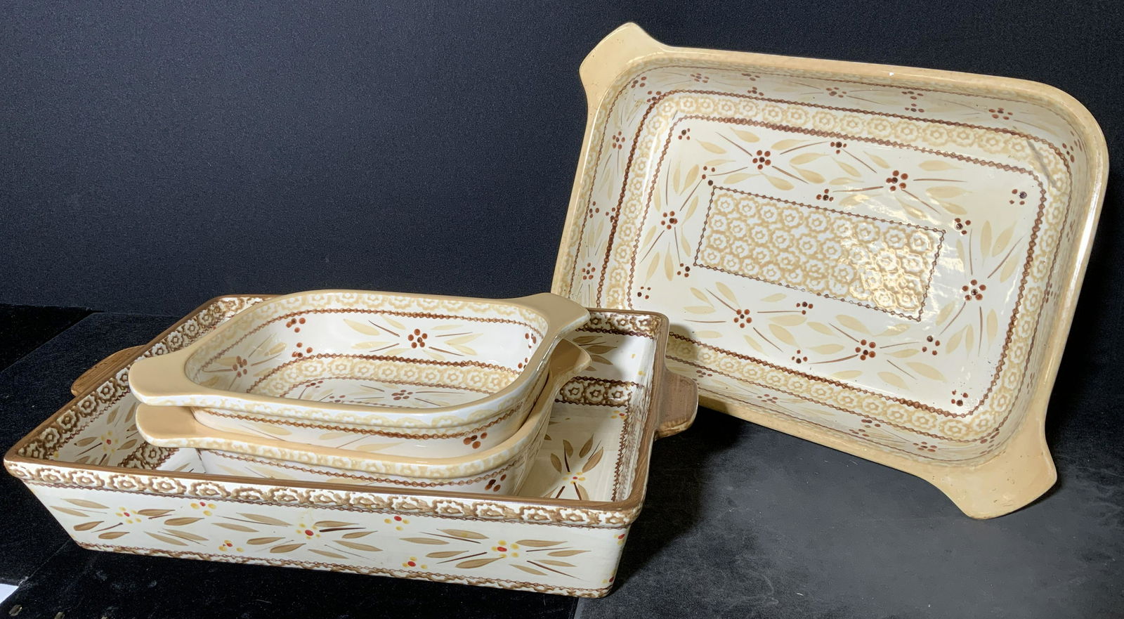 Group Lot 4 TEMPTATIONS Baking Dishes (1 of 4)