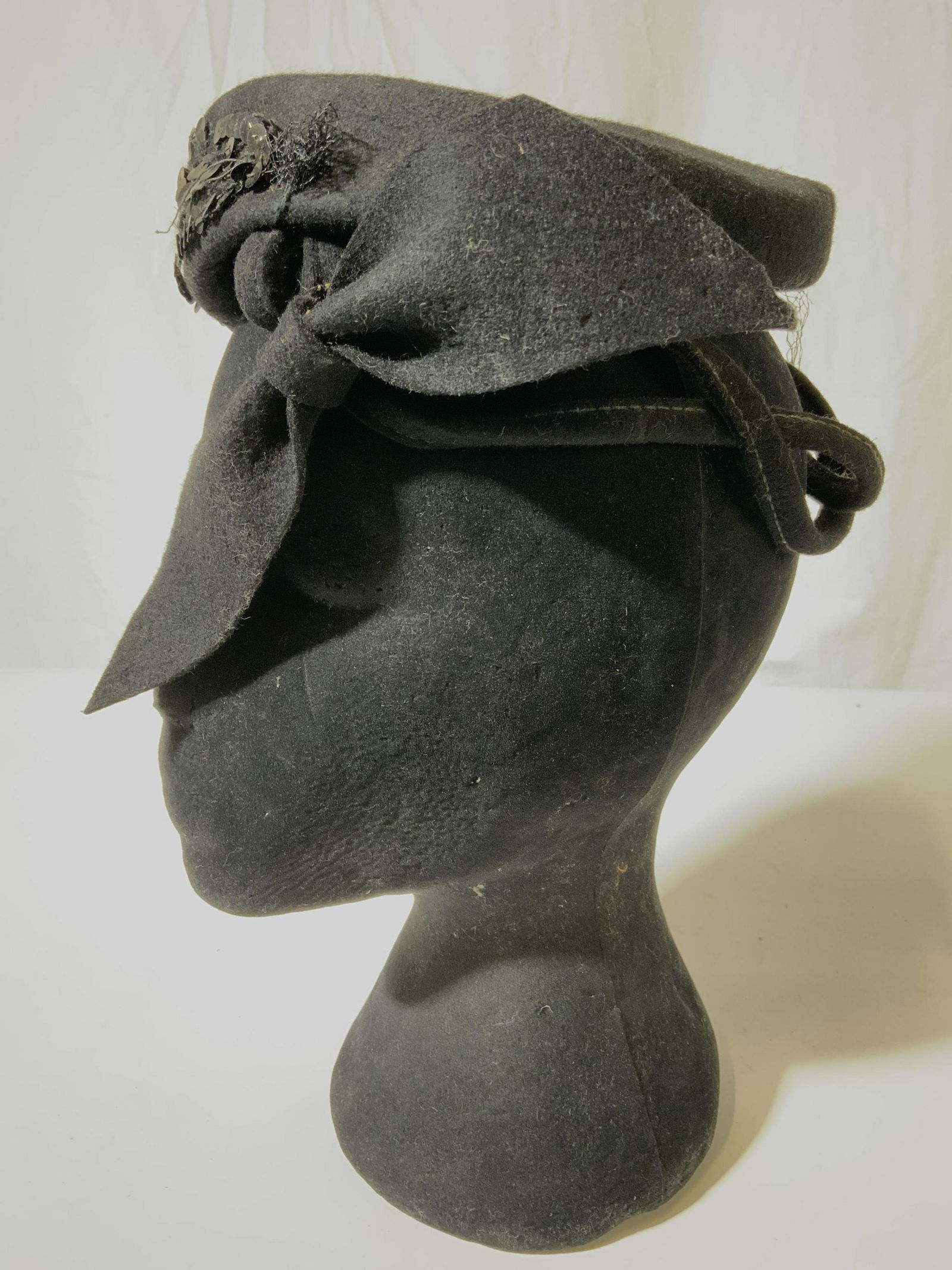 Vtg NEUMANN ENDLER FAIRFIELD FELTS Womens Hat (1 of 8)