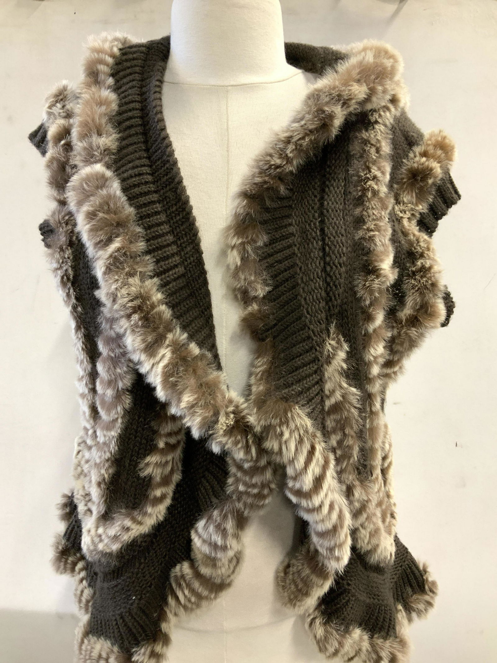 Lot 4 Luxury Activewear, NWT E Tahari, more (1 of 10)