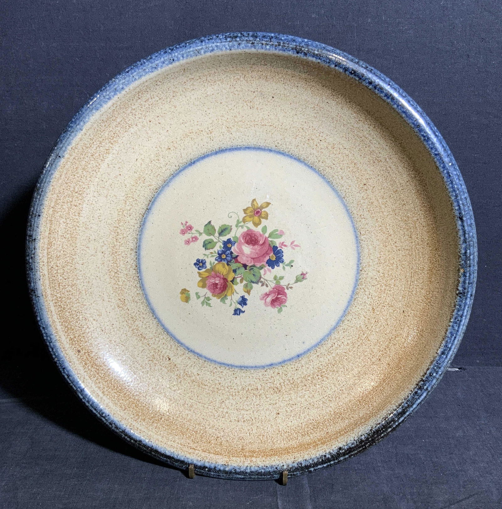 Floral motif Ceramic Kitchen Table Centerpiece (1 of 4)