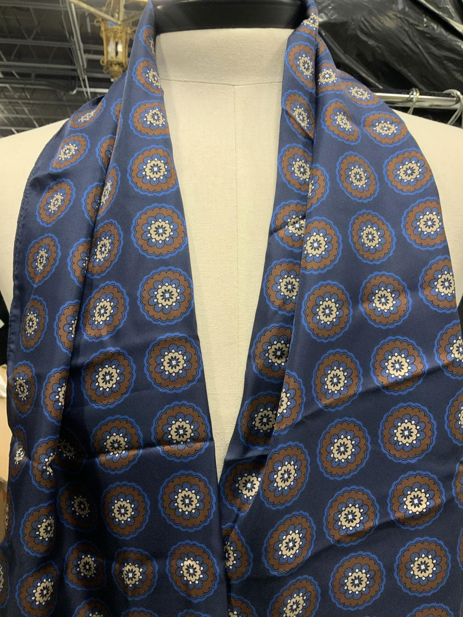 FRANK STELLA MENs Silk Dress Scarf, Italy (1 of 5)