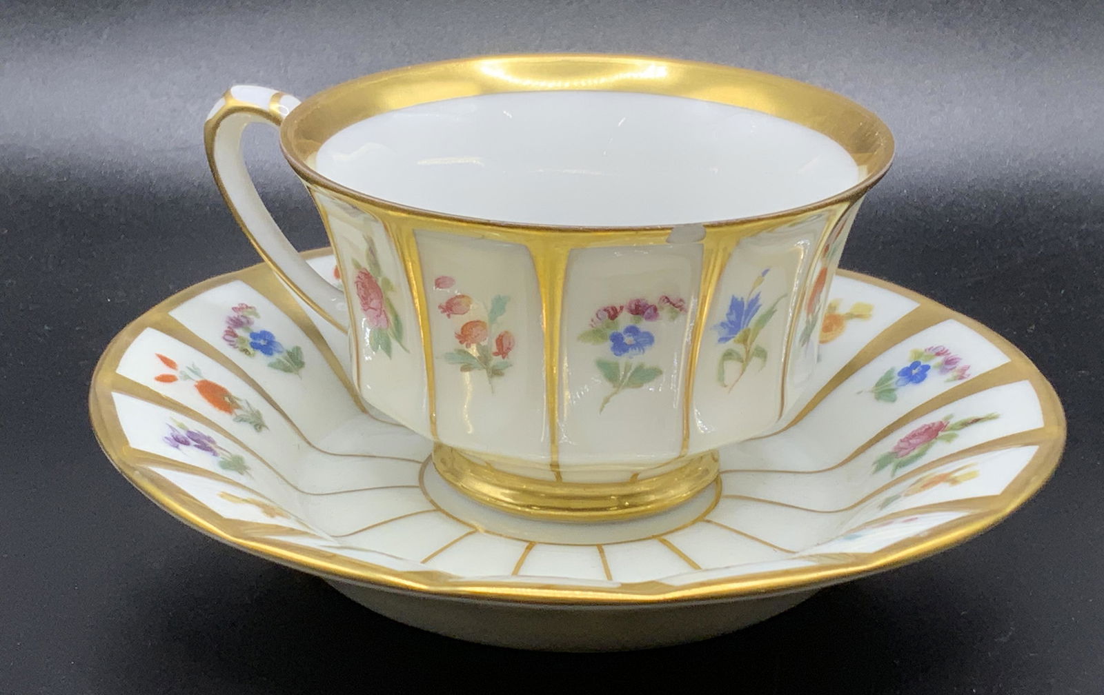 Lot 2 Porcelain OLD BRUNSWICK Accessories, Germany (1 of 6)