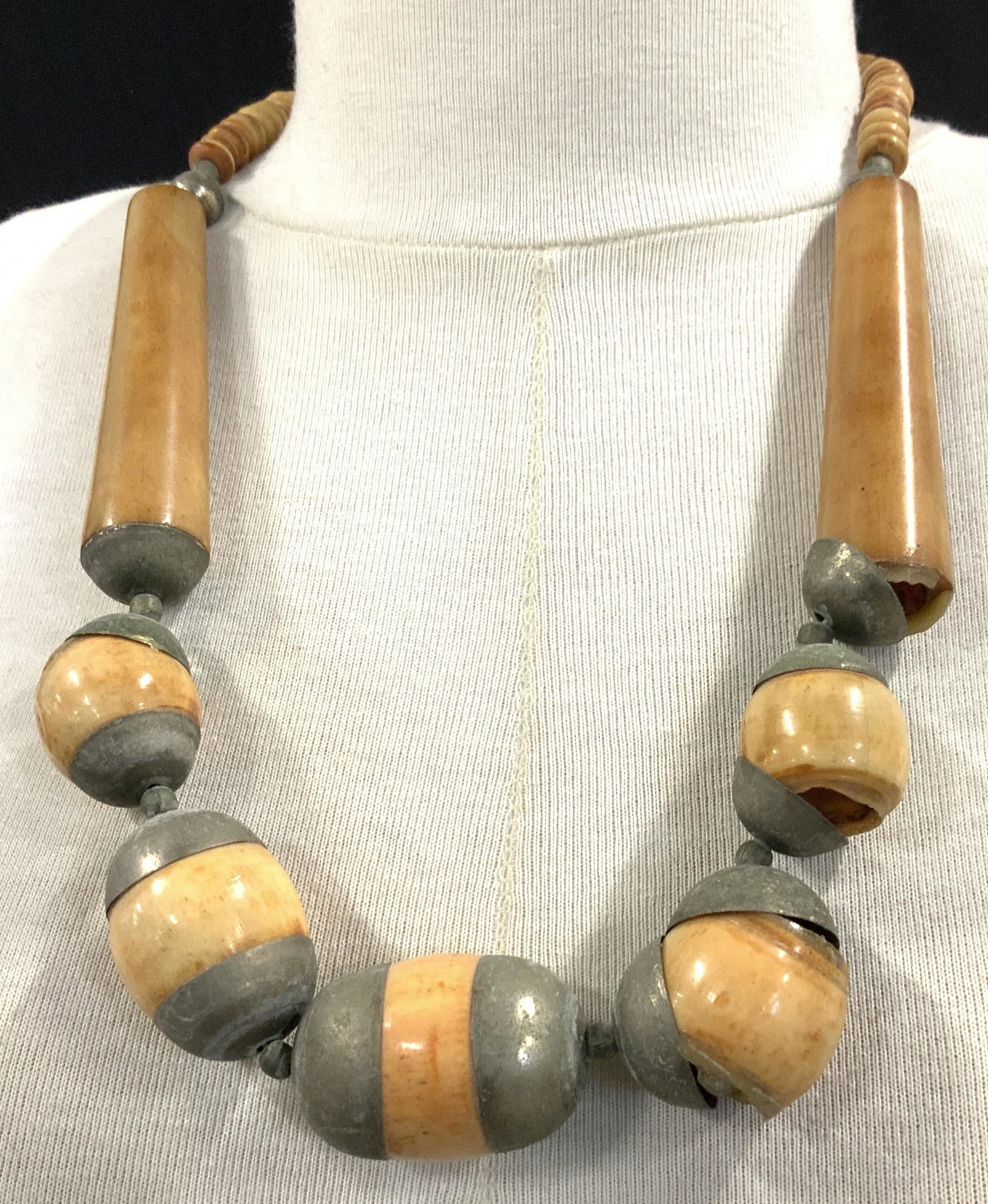 Grp 2 Handmade Artisanal Beaded Necklaces (1 of 6)