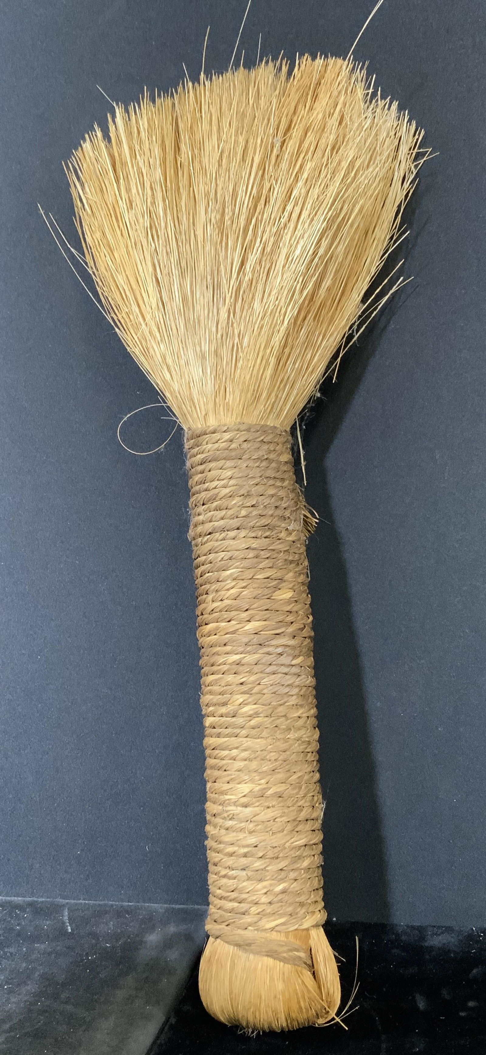 Vintage Straw Brush (1 of 5)