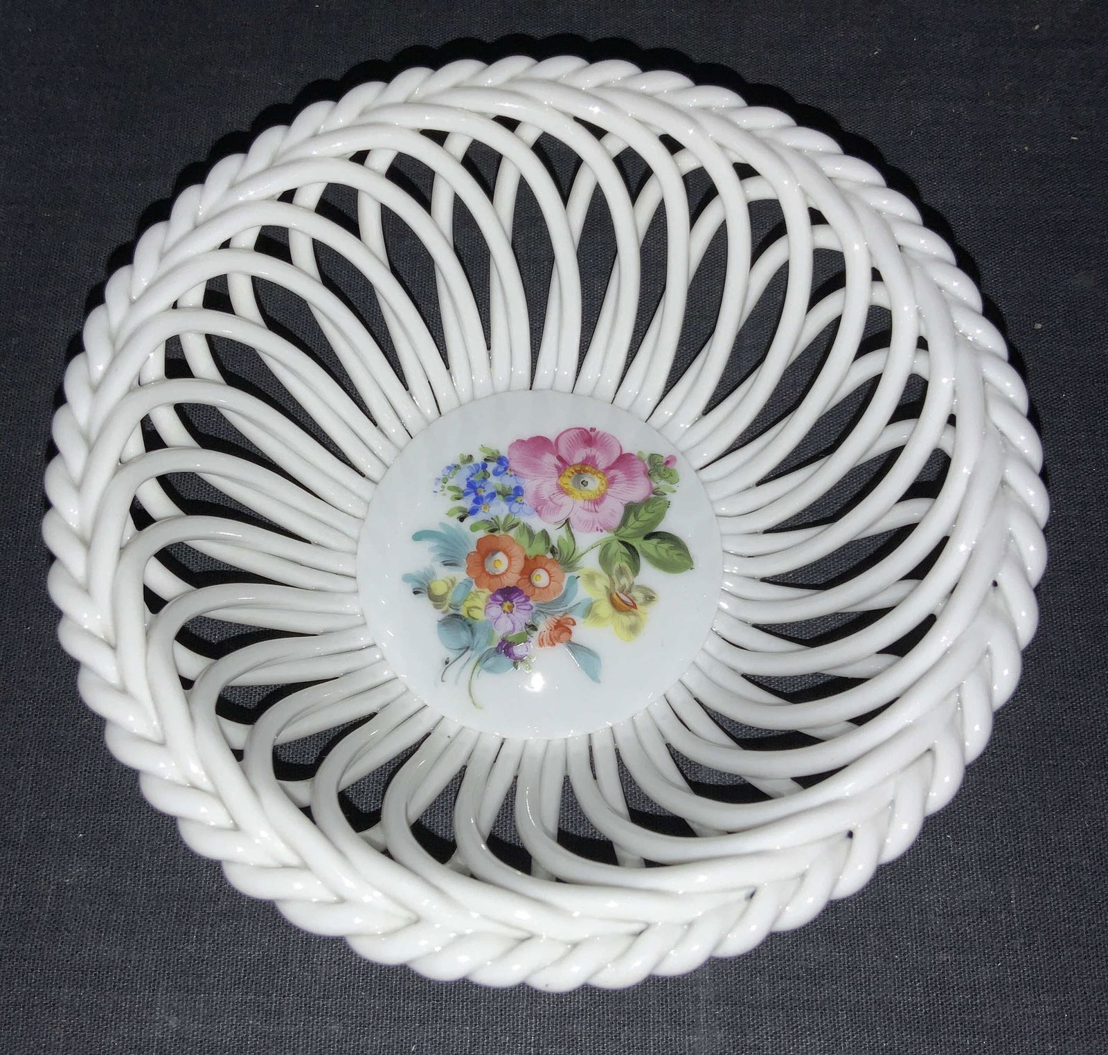 Herend Hungary Hand Painted Porcelain Trinket Bowl (1 of 8)