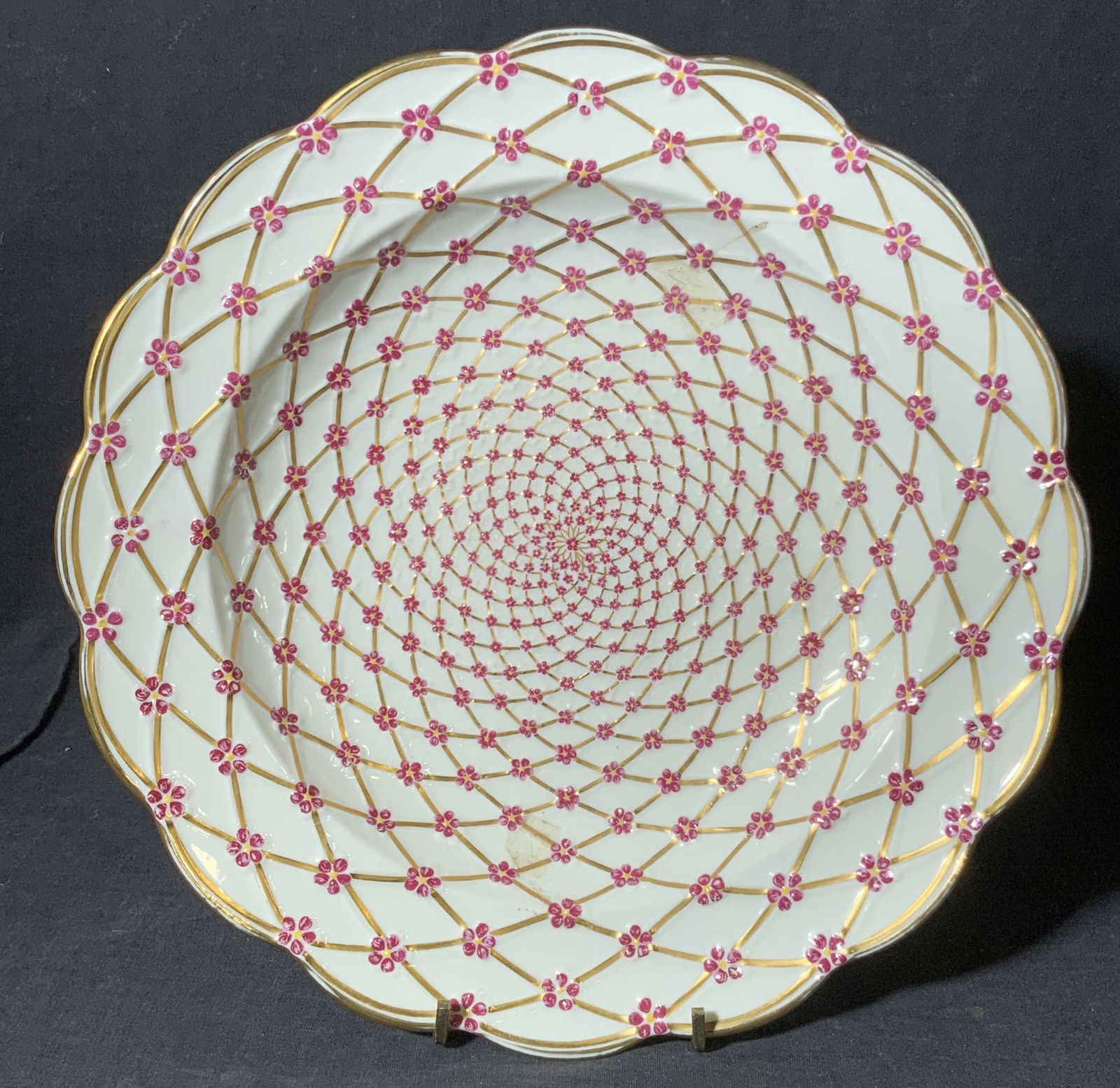 MET LIMOGES Porcelain Floral Plate (1 of 10)