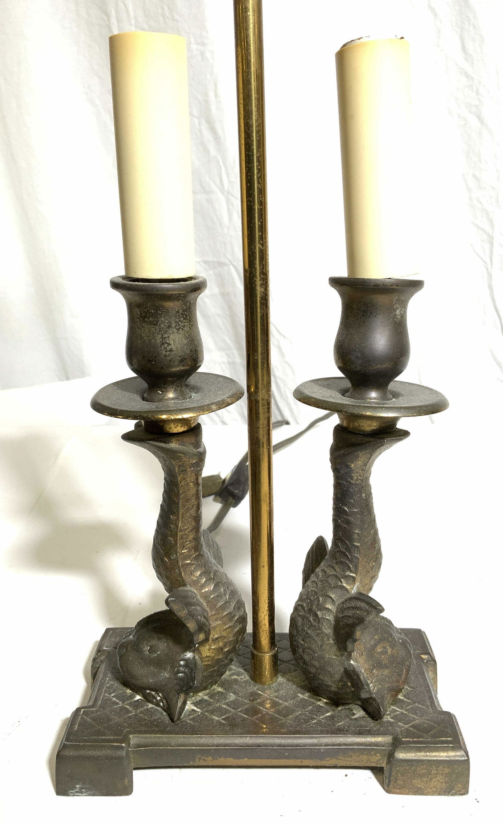 Vntg Brass Double Fish Lamp W Shade & Final (1 of 10)