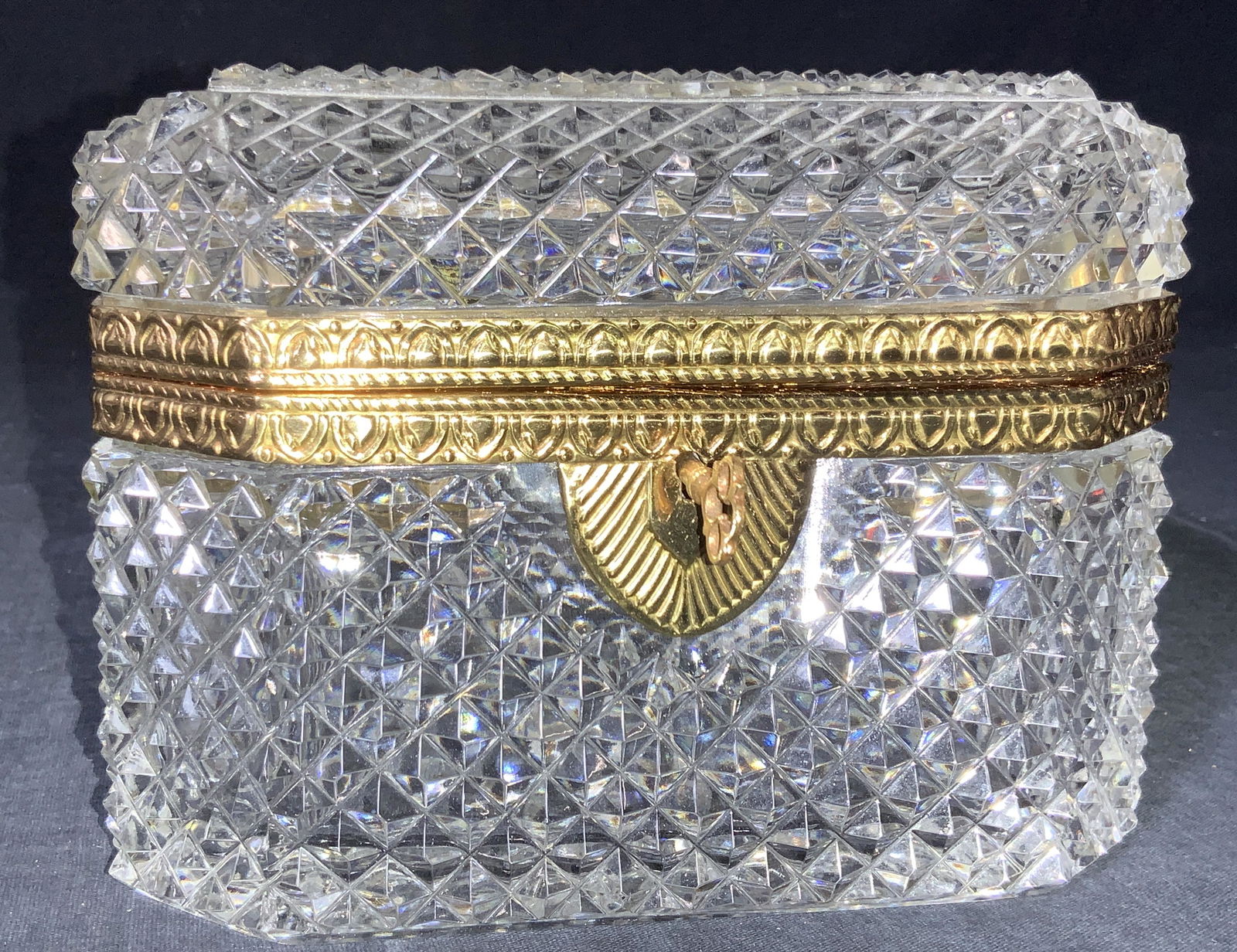 Vintage Hand Cut LEAD CRYSTAL Dresser Box, Germany (1 of 12)